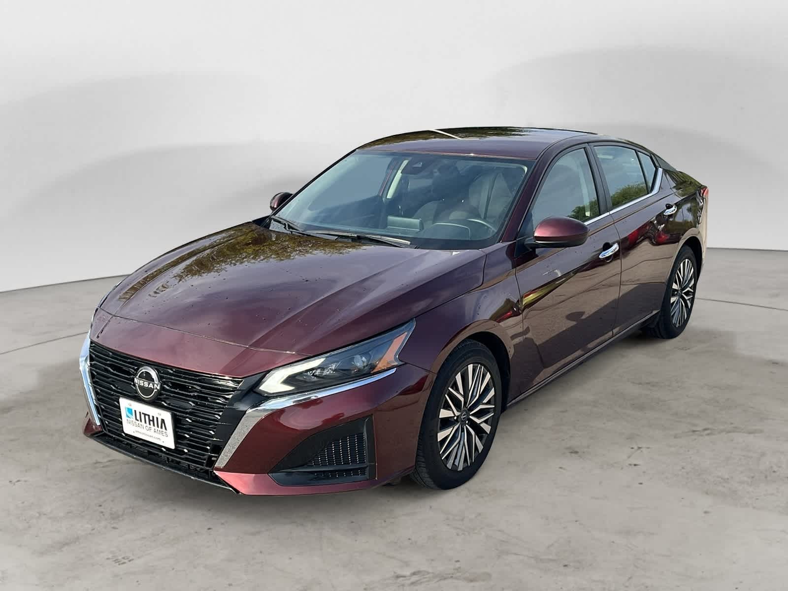 2023 Nissan Altima 2.5 SV photo 2