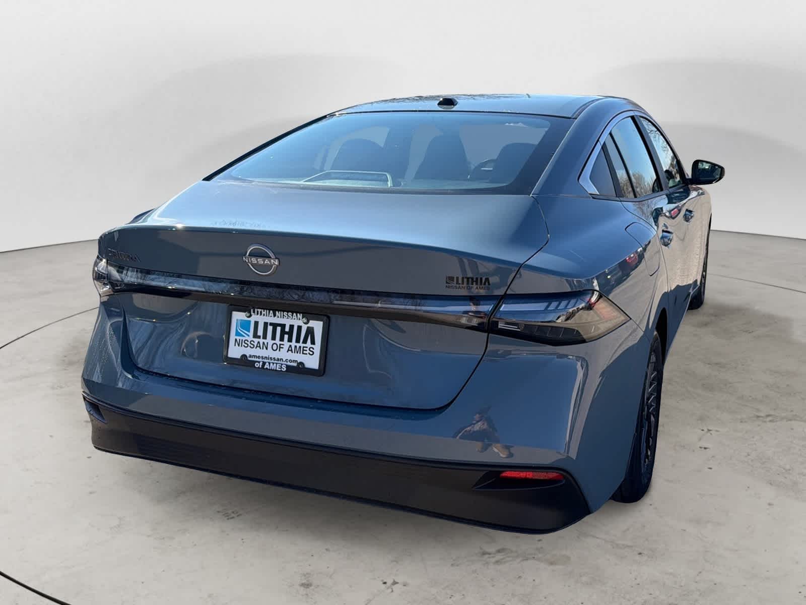 Thumbnail: 2026 Nissan Sentra - 4