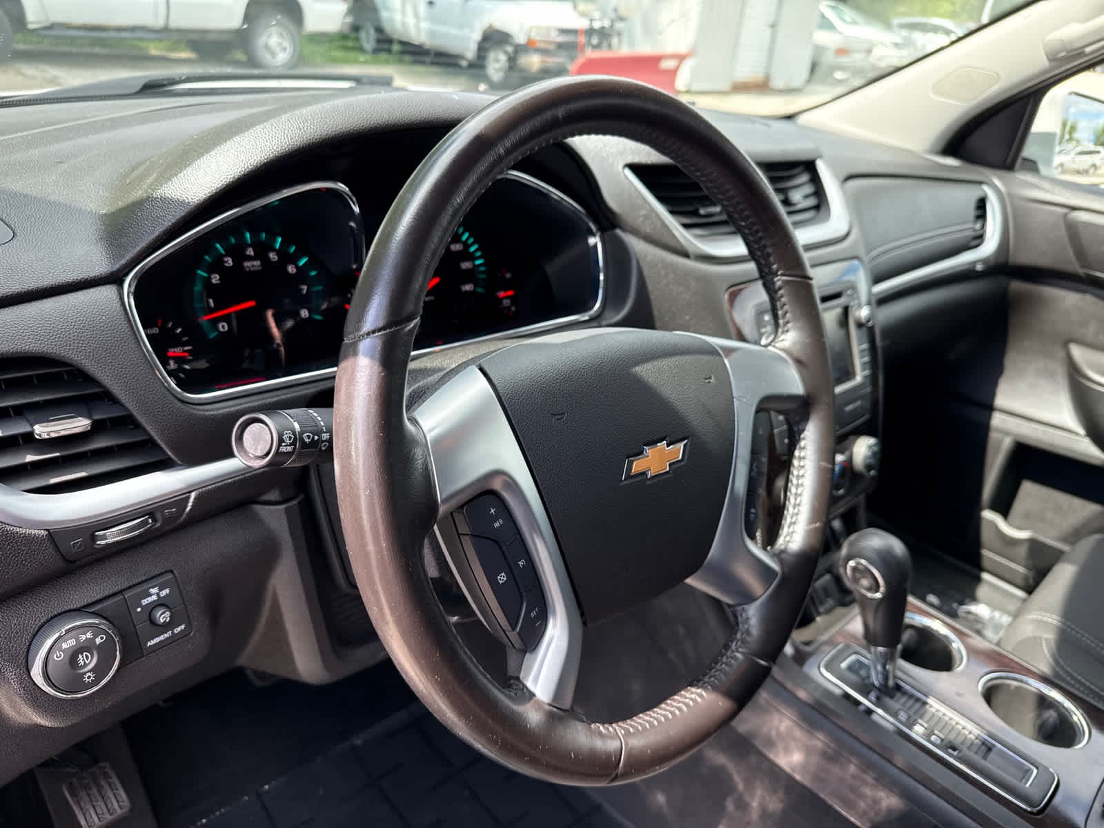 Thumbnail: 2017 Chevrolet Traverse - 16