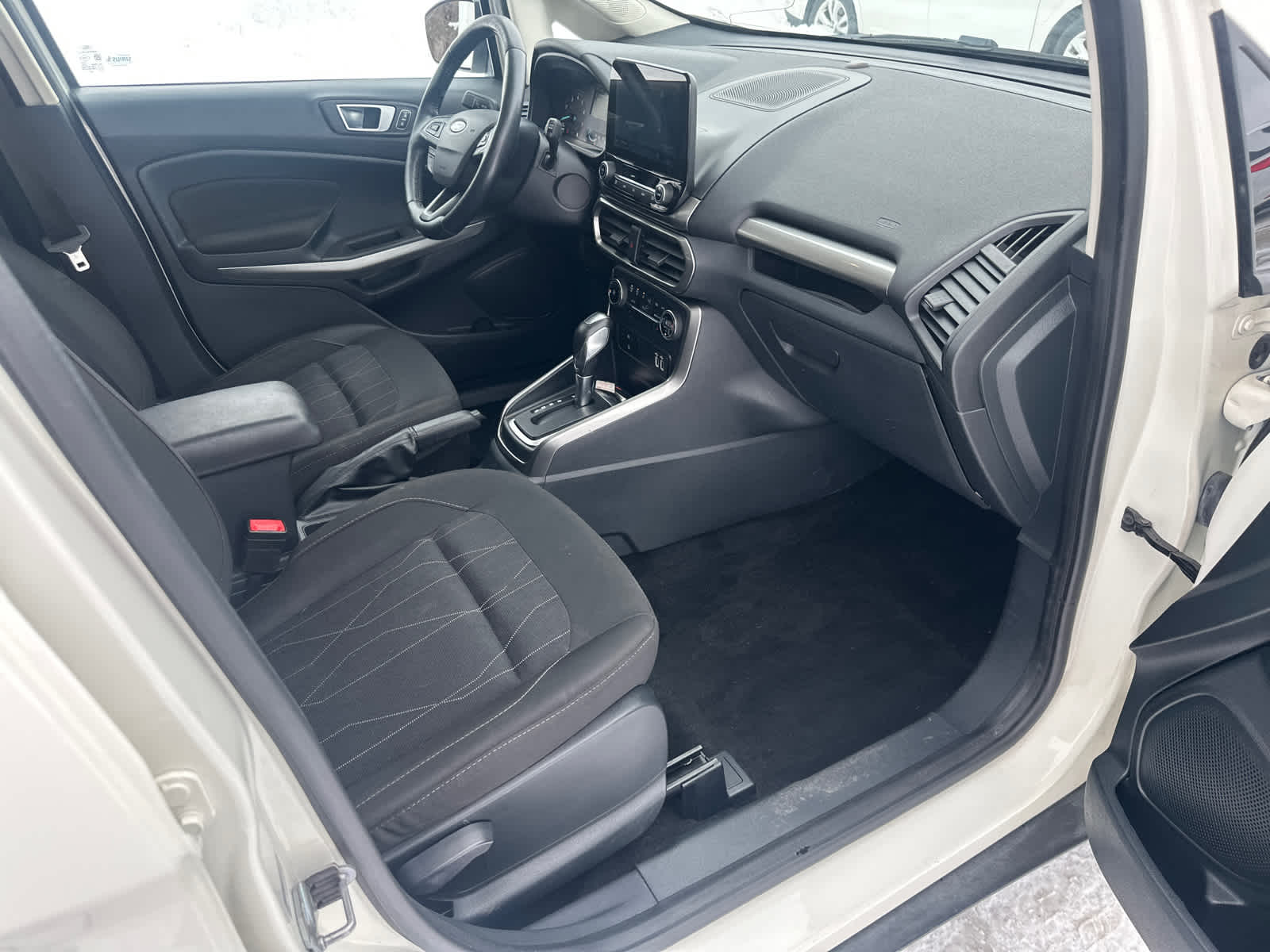 Thumbnail: 2018 Ford EcoSport - 8