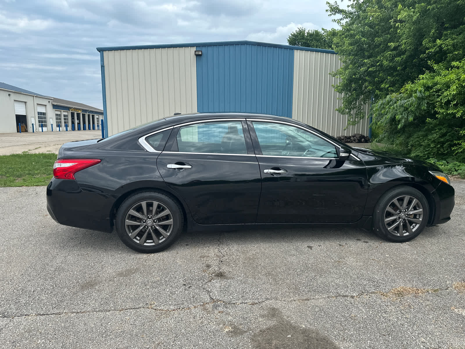 Thumbnail: 2016 Nissan Altima - 7