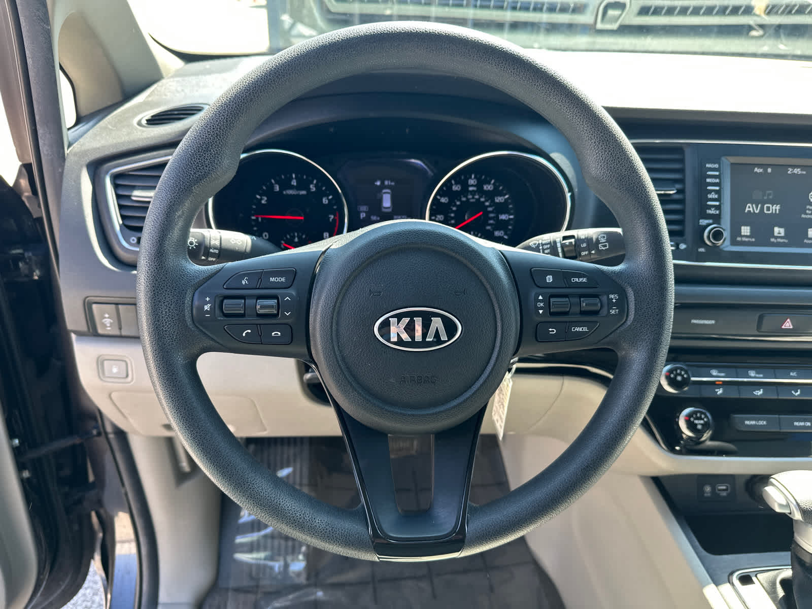 2021 Kia Sedona LX 12