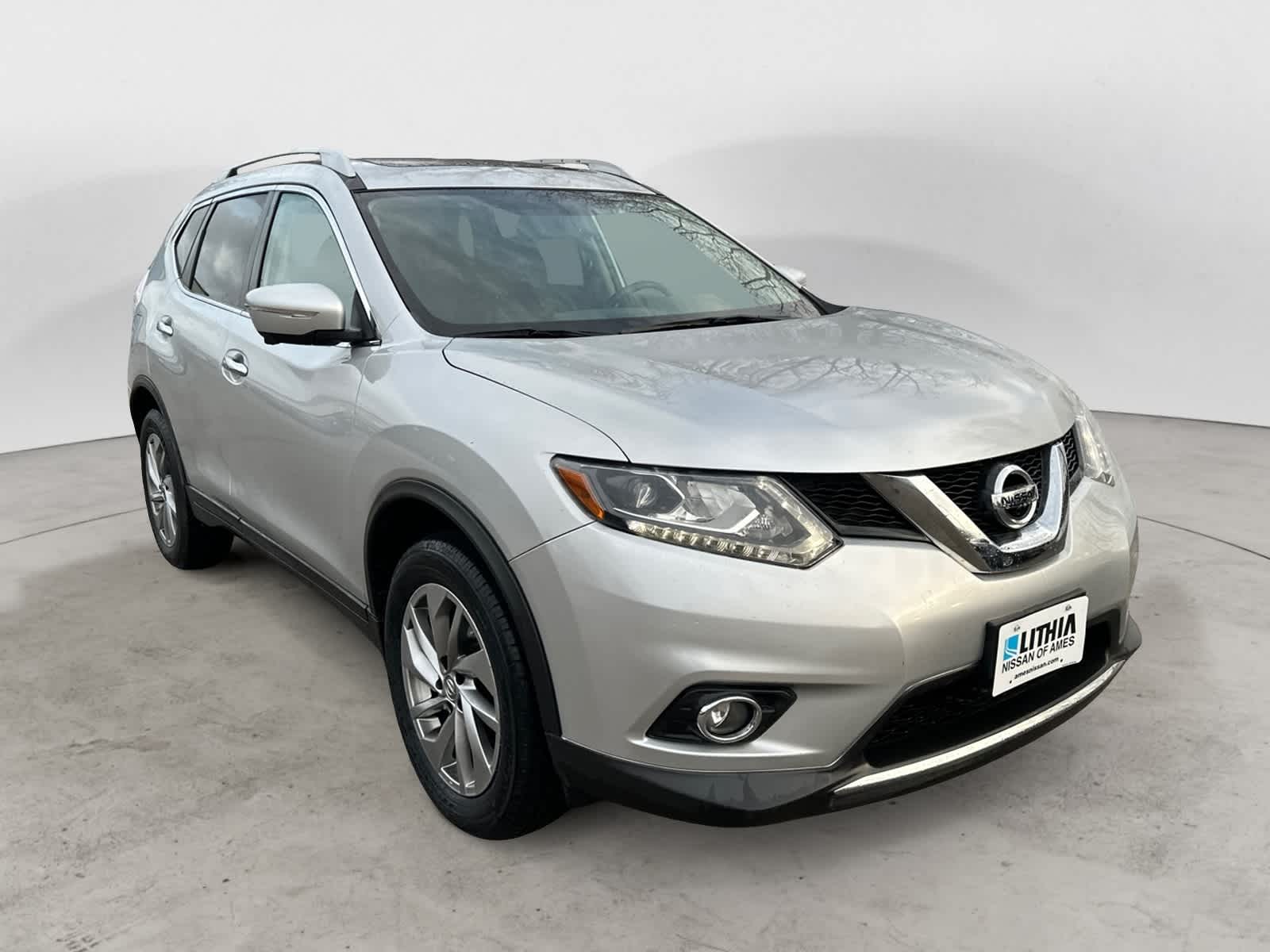 Thumbnail: 2015 Nissan Rogue - 4