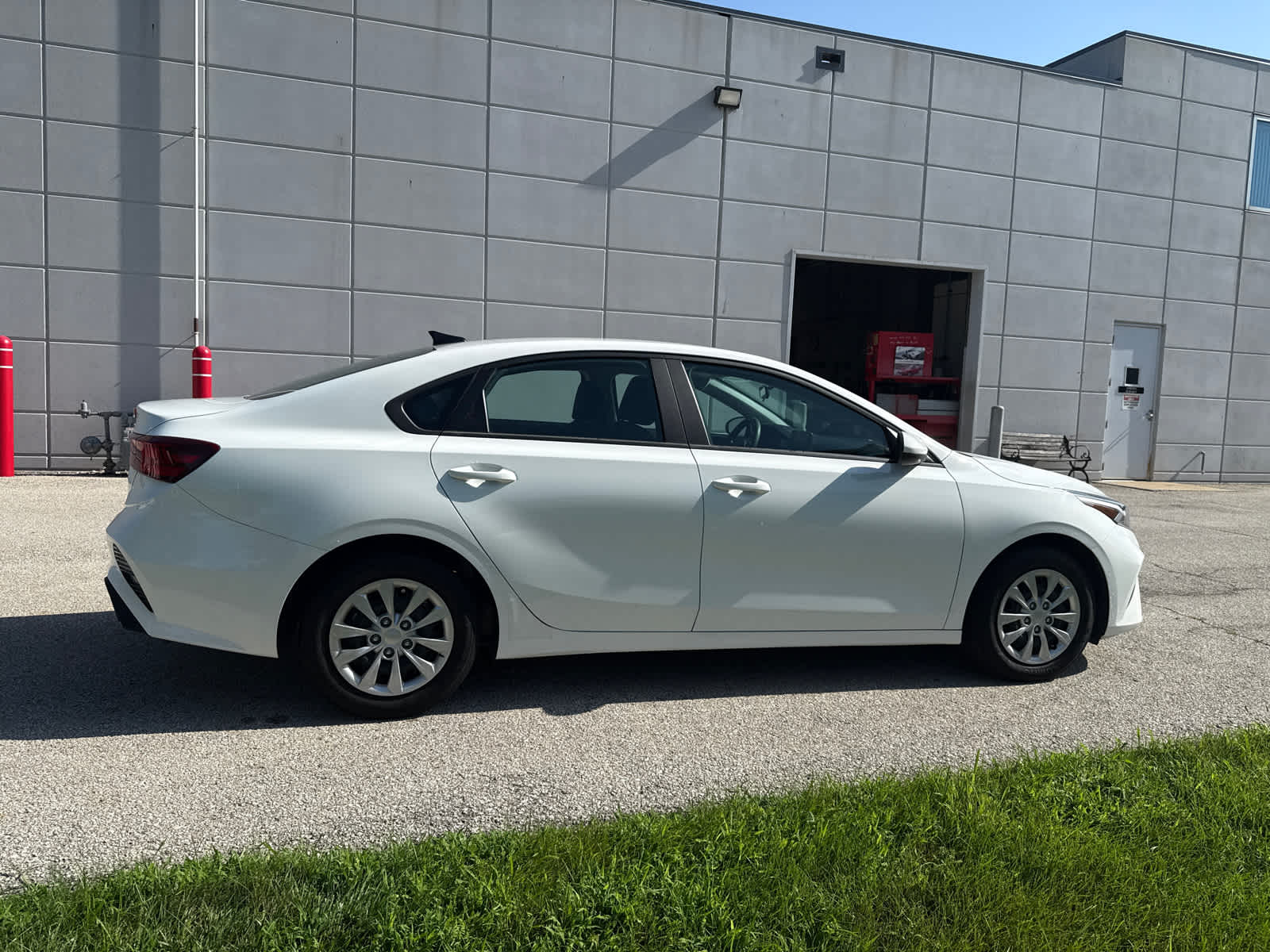 Thumbnail: 2022 Kia Forte - 7
