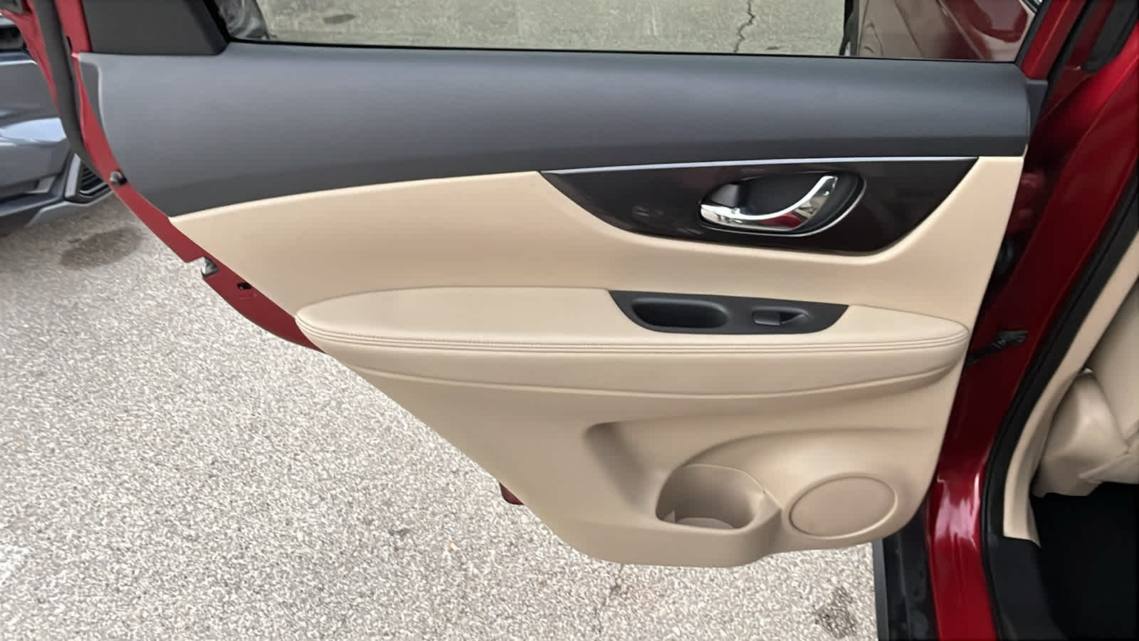 Thumbnail: 2018 Nissan Rogue - 12