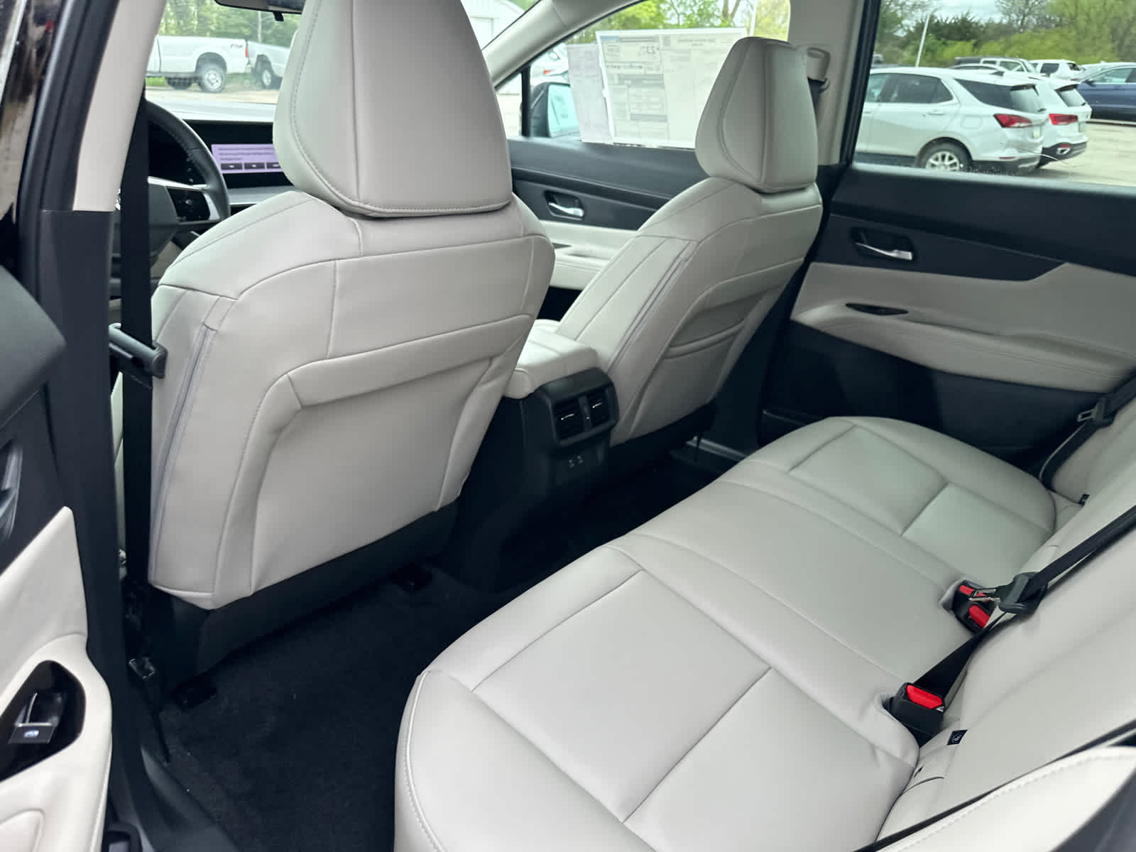 2025 Nissan Murano SV 14
