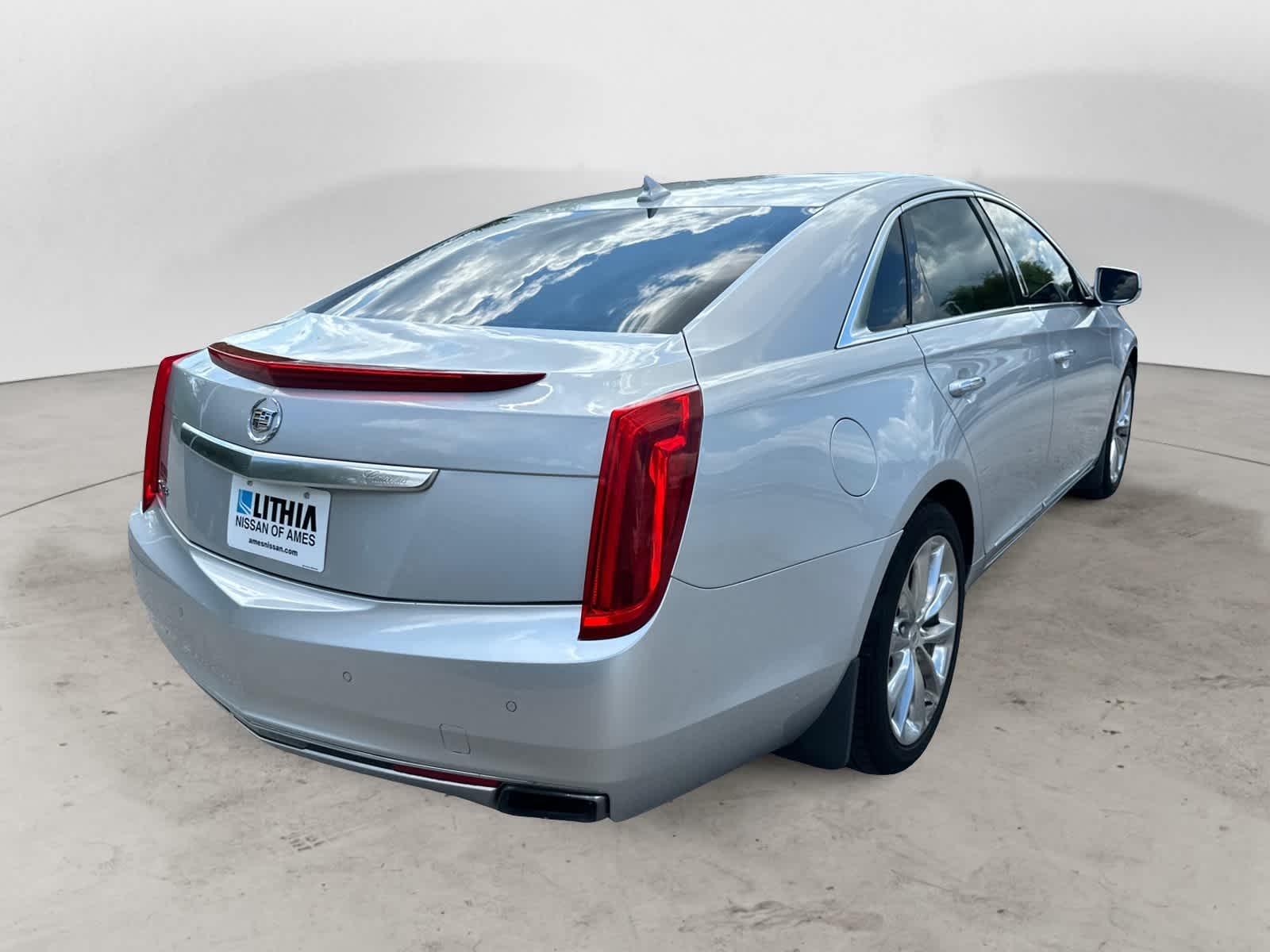 Thumbnail: 2014 Cadillac XTS - 3