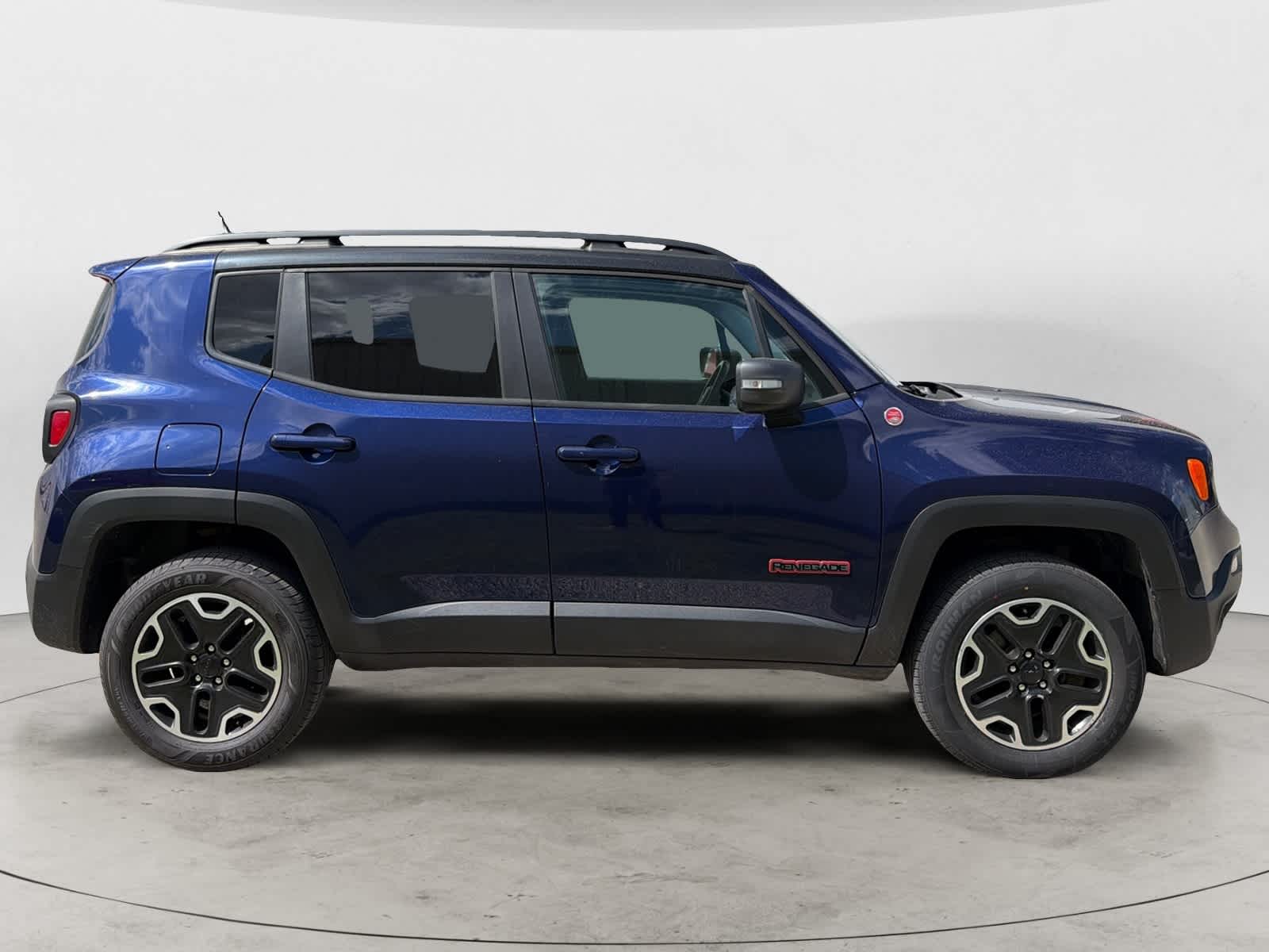 Thumbnail: 2017 Jeep Renegade - 5