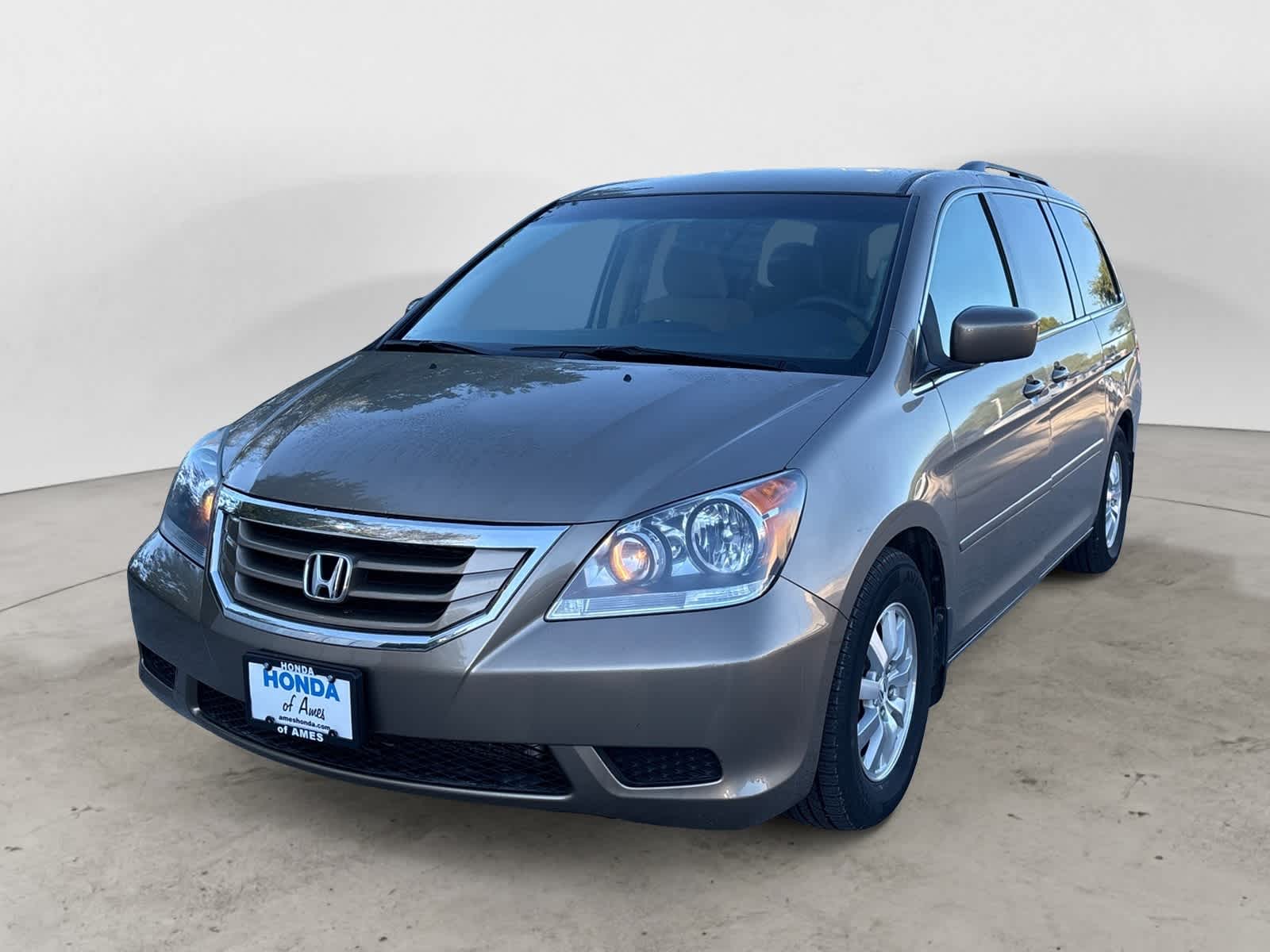 Used 2008 Honda Odyssey EX with VIN 5FNRL38498B098725 for sale in Ames, IA