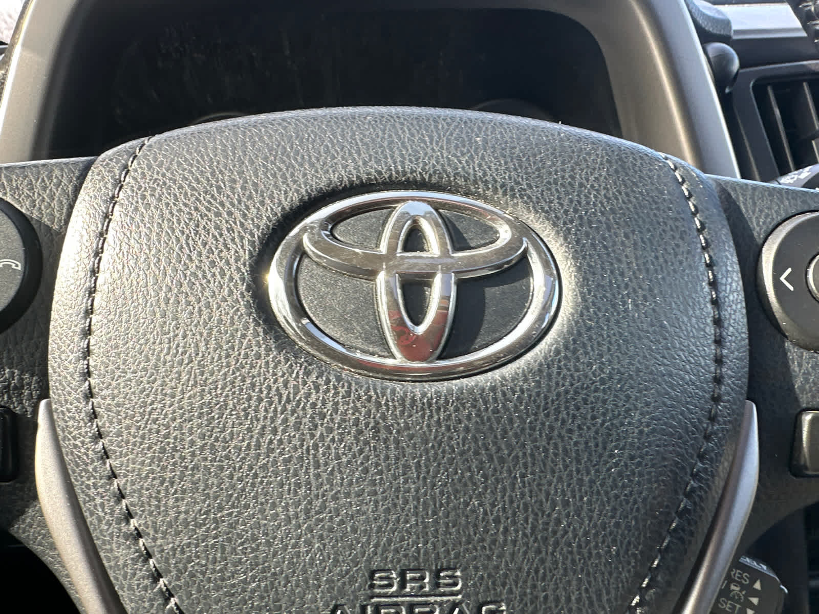 Thumbnail: 2017 Toyota RAV4 - 19