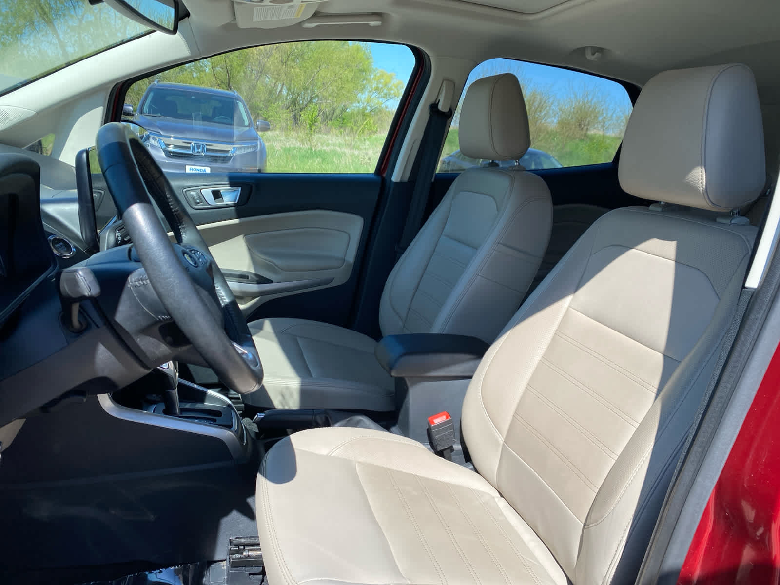 Thumbnail: 2019 Ford EcoSport - 7