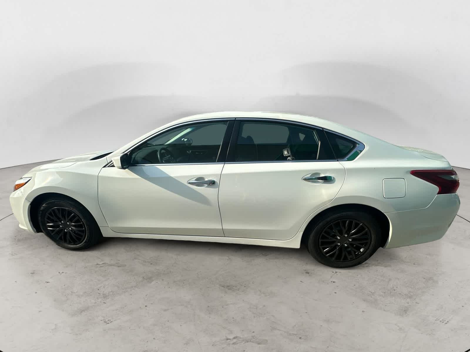 2018 Nissan Altima S 3