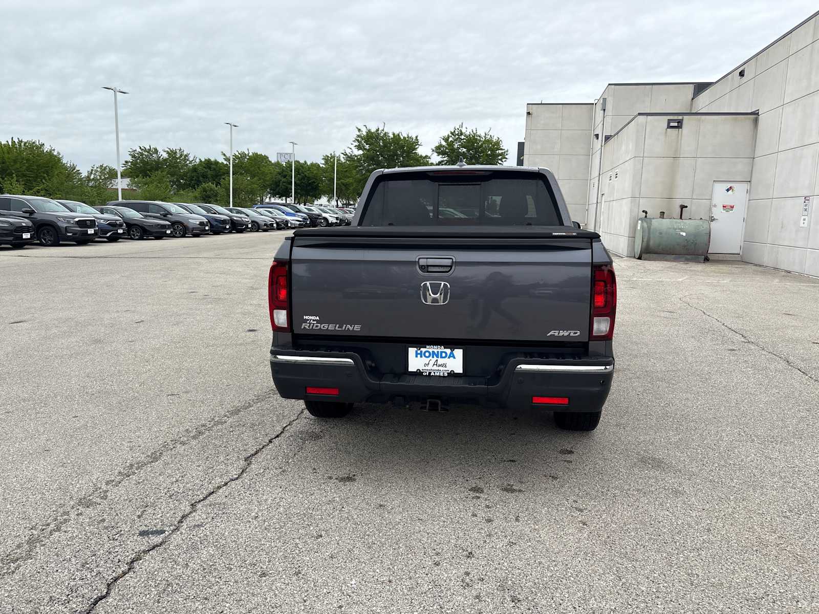 Thumbnail: 2017 Honda Ridgeline - 11