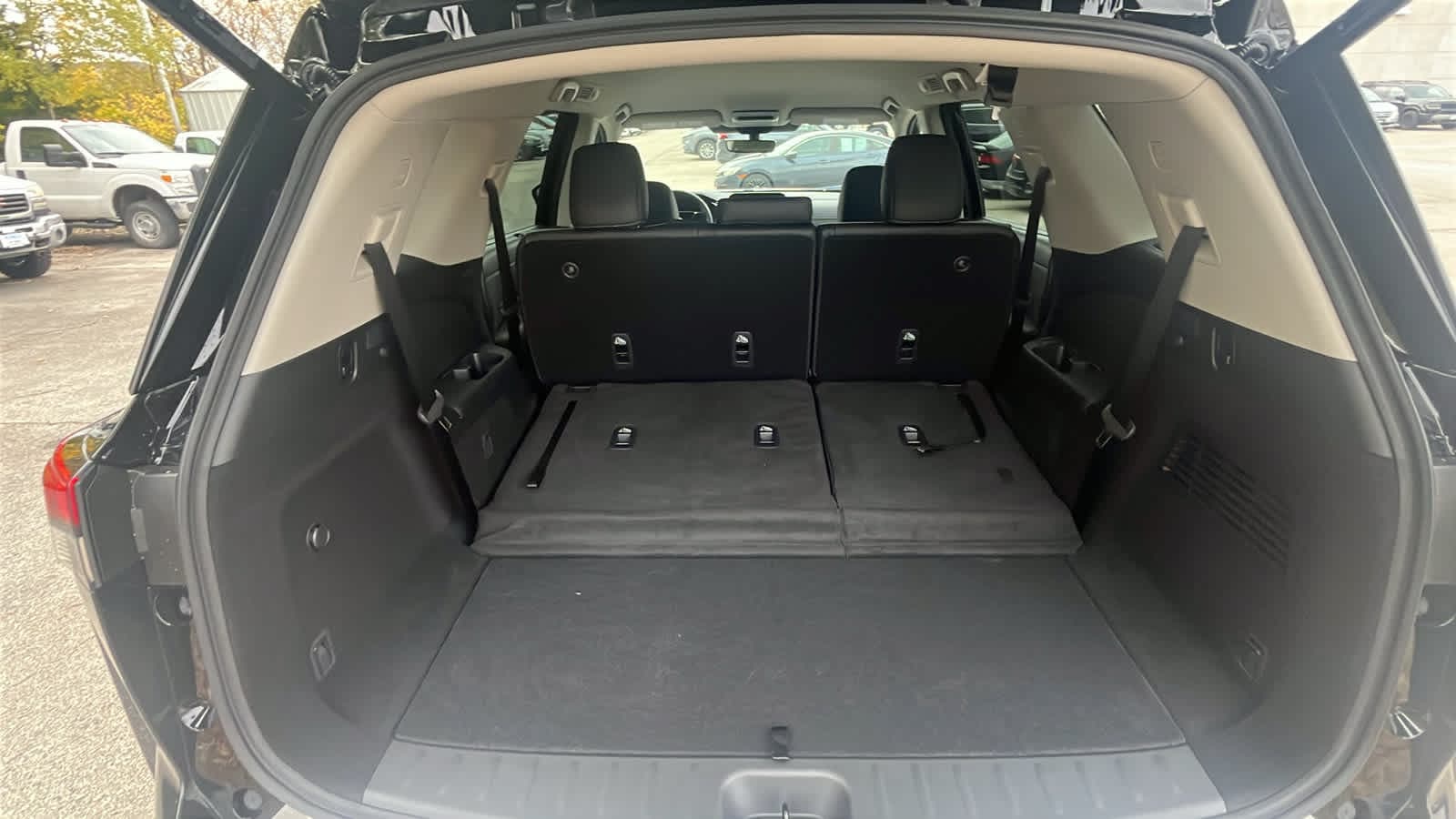 Thumbnail: 2025 Nissan Pathfinder - 10