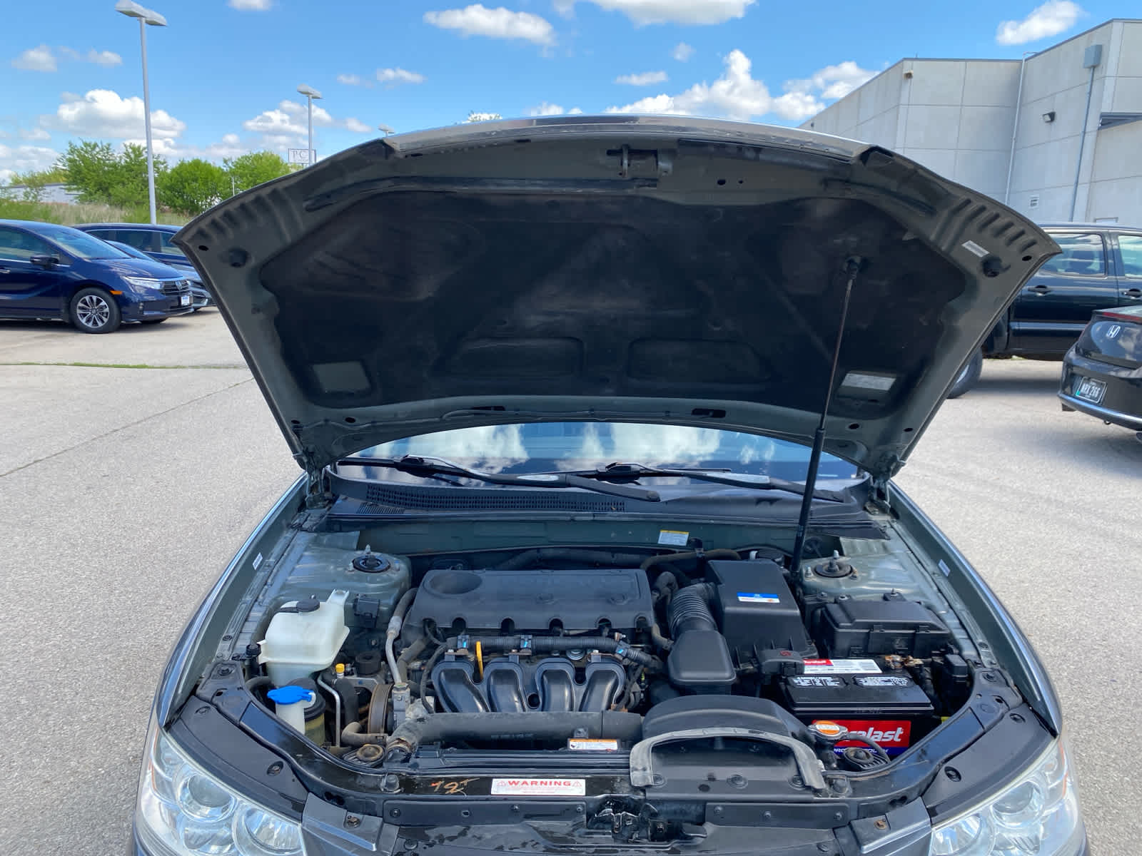 Thumbnail: 2010 Hyundai Sonata - 28