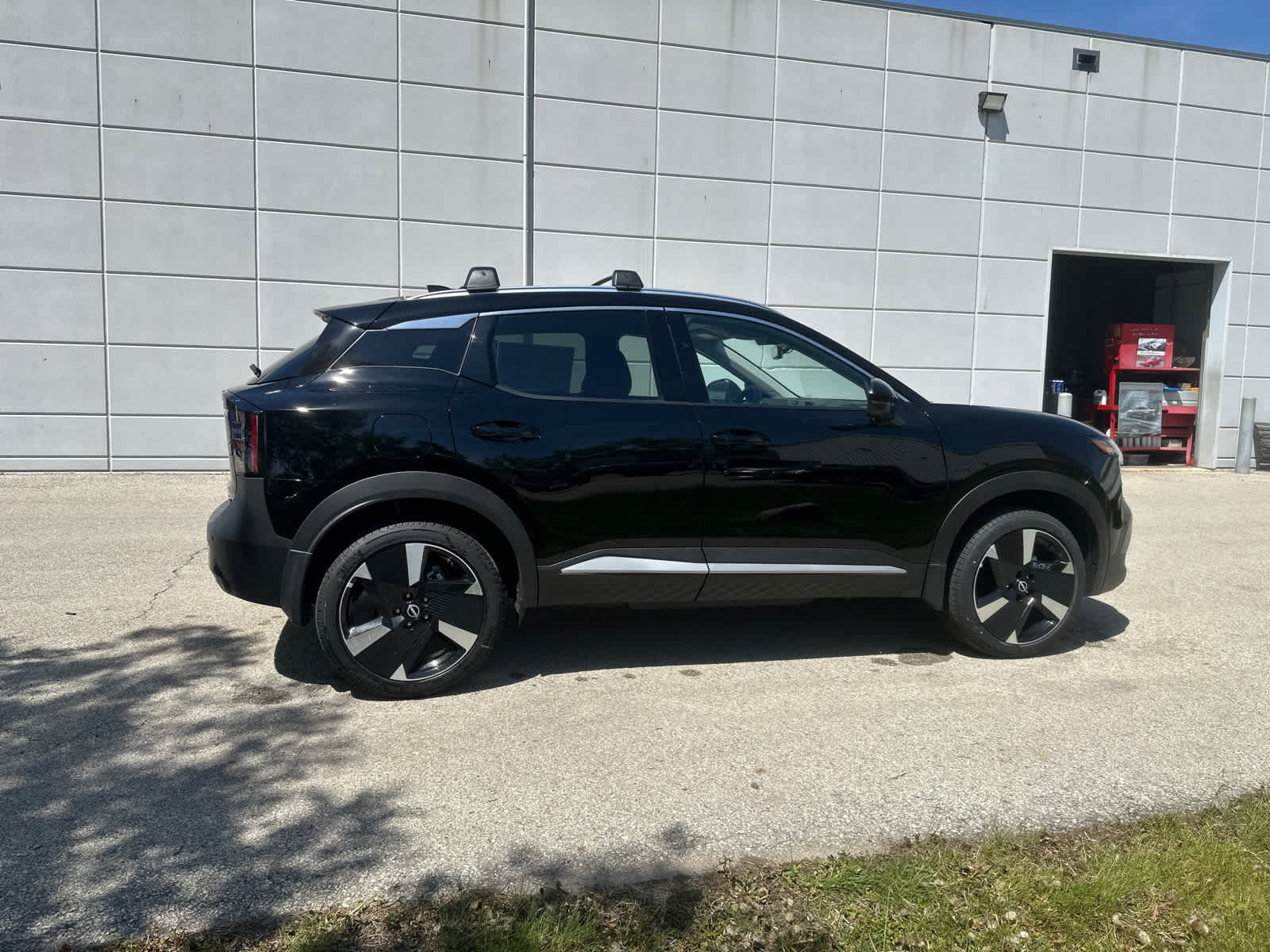 Thumbnail: 2025 Nissan Kicks - 7