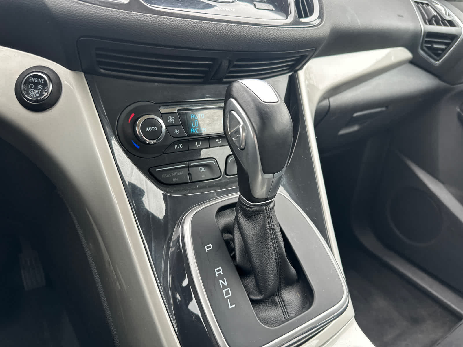 Thumbnail: 2013 Ford C-Max - 23