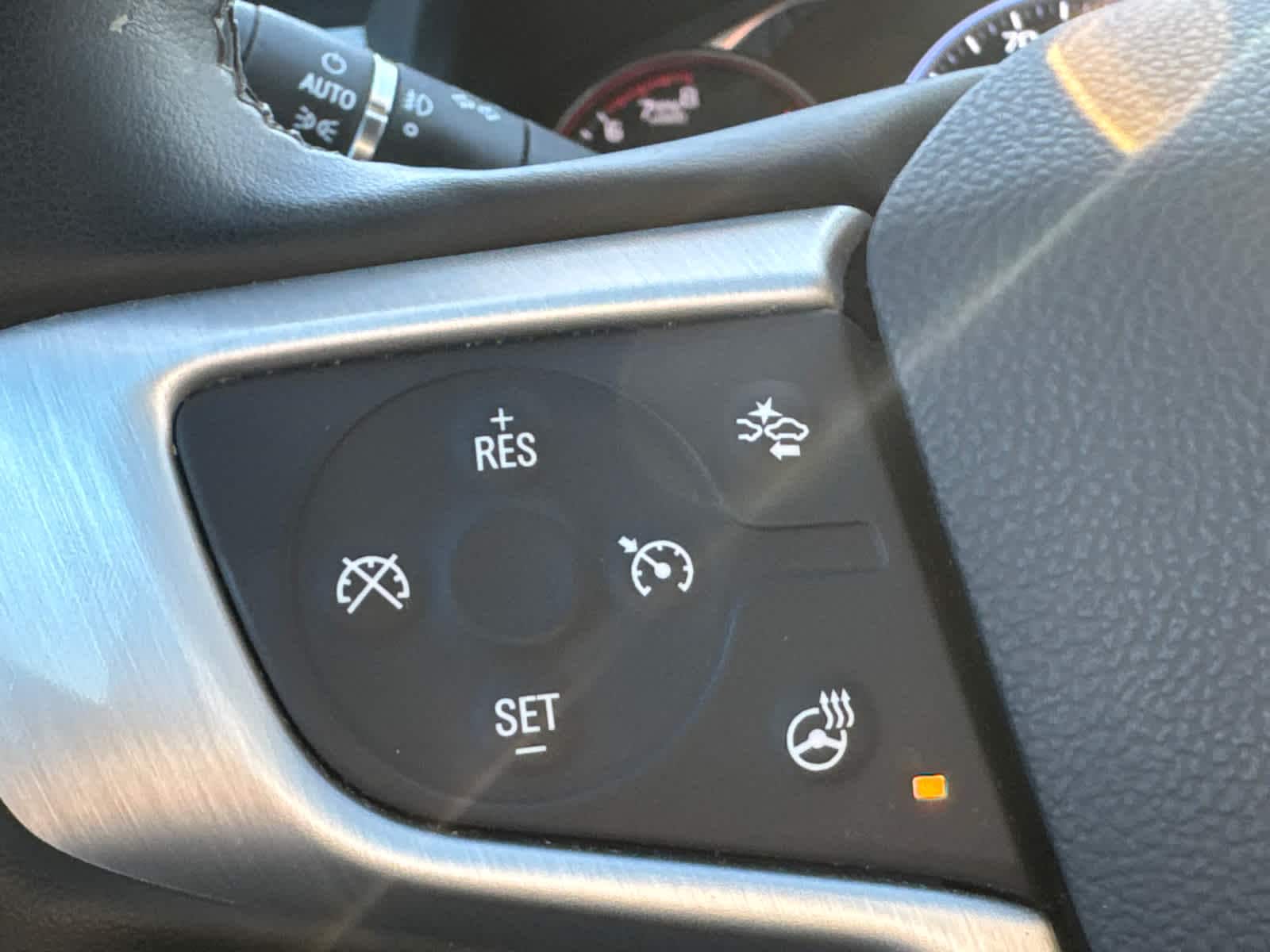 Thumbnail: 2023 GMC Acadia - 23