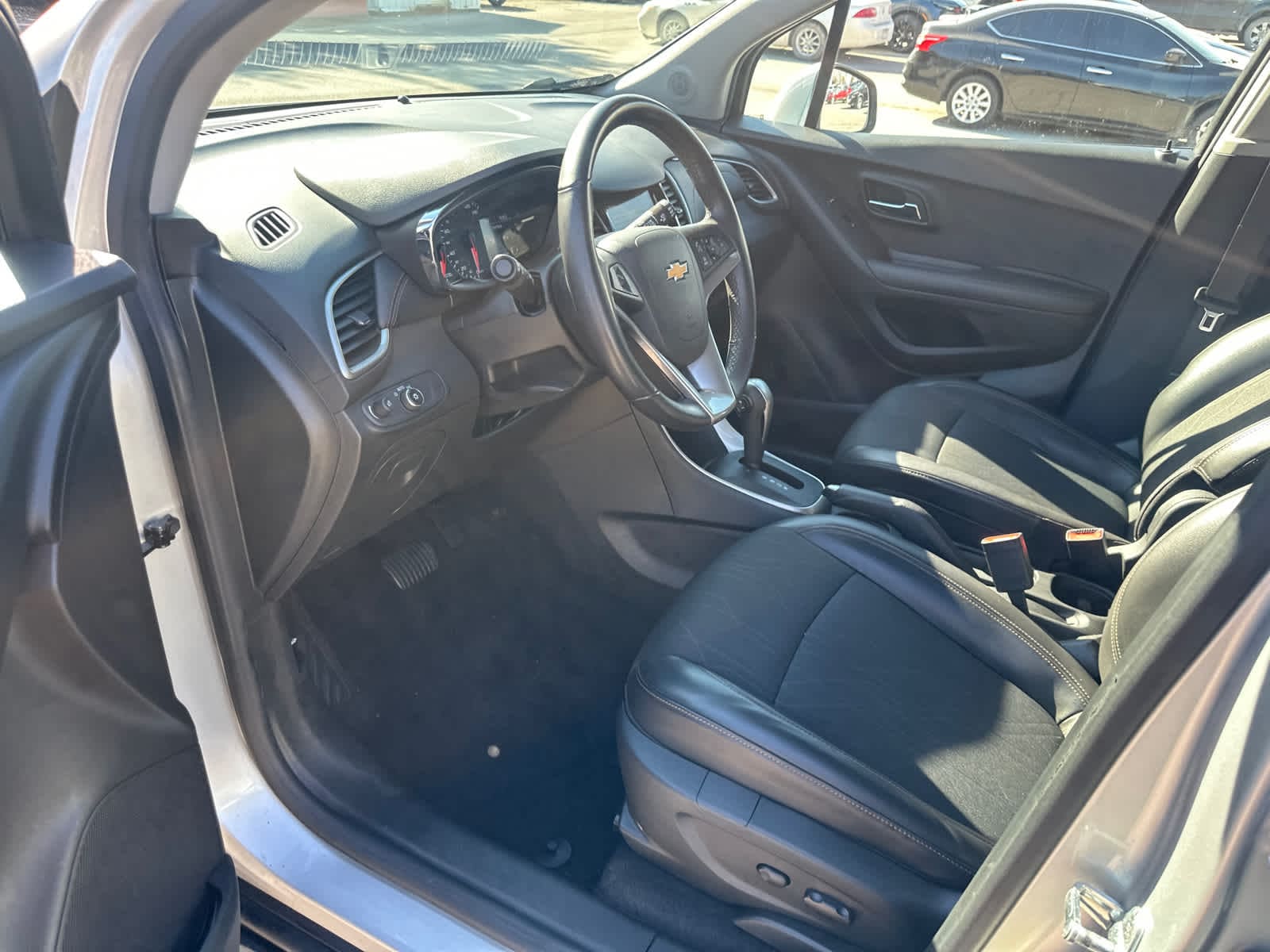 Thumbnail: 2019 Chevrolet Trax - 16