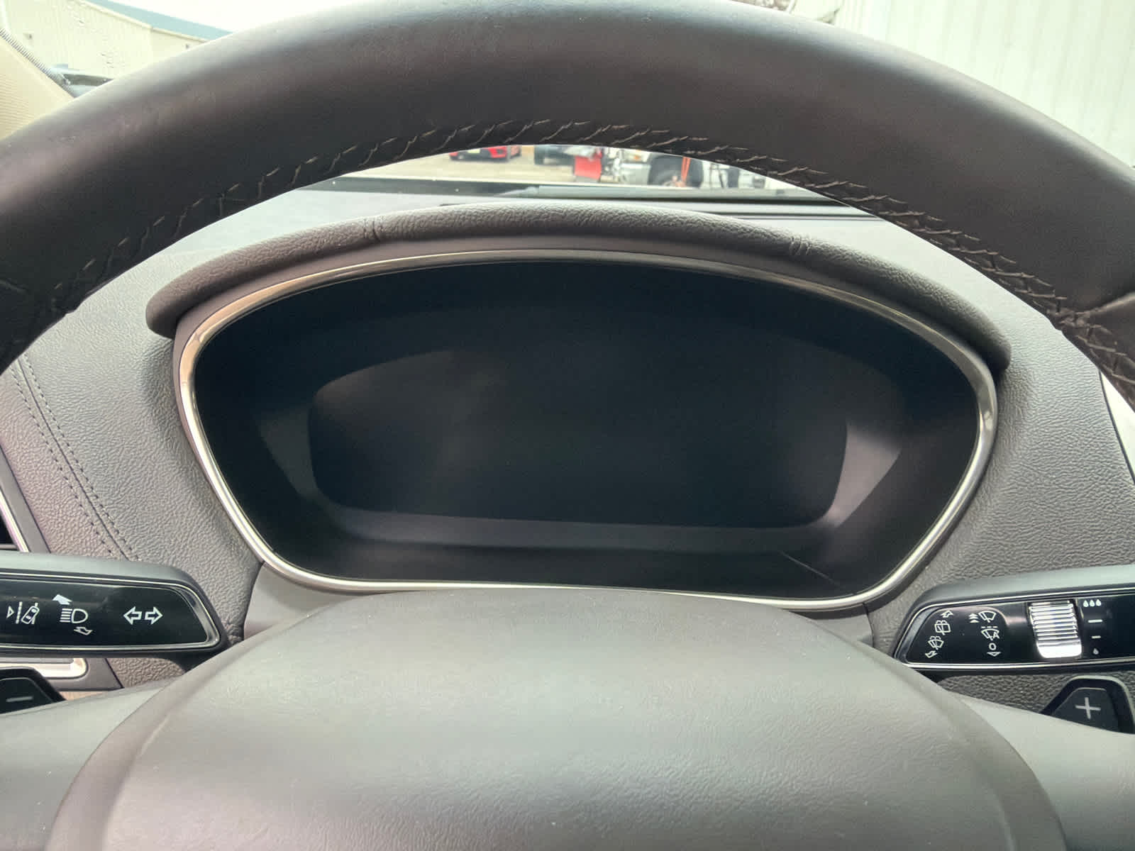 Thumbnail: 2019 Lincoln Nautilus - 23