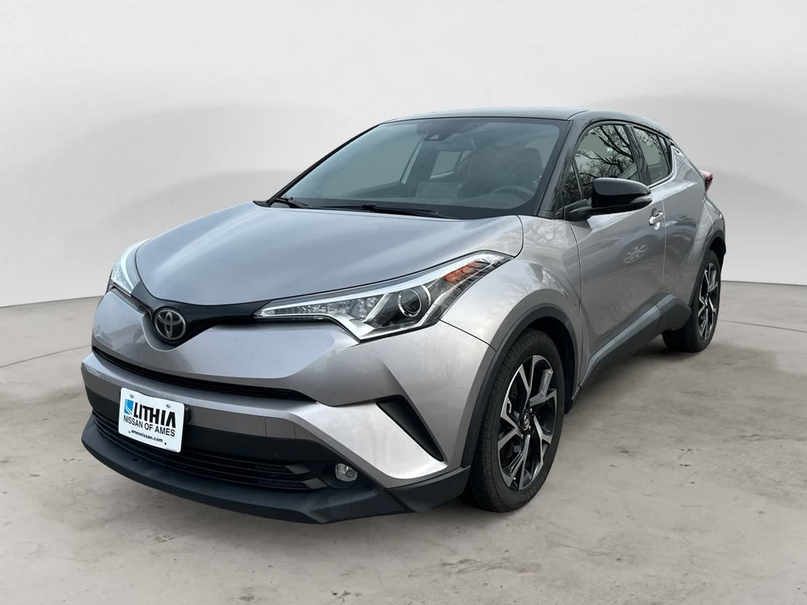 2019 Toyota C-HR Limited's photo