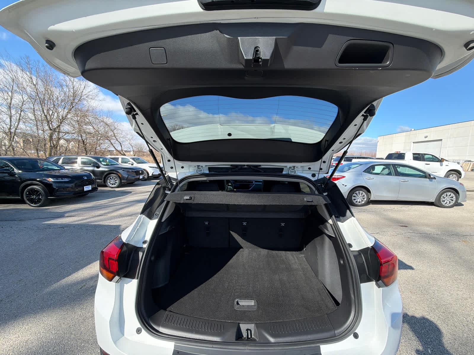 Thumbnail: 2023 Buick Encore GX - 11