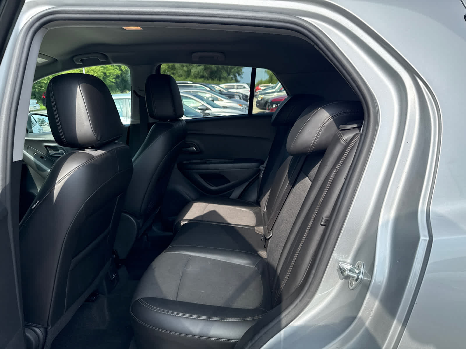 Thumbnail: 2022 Chevrolet Trax - 14