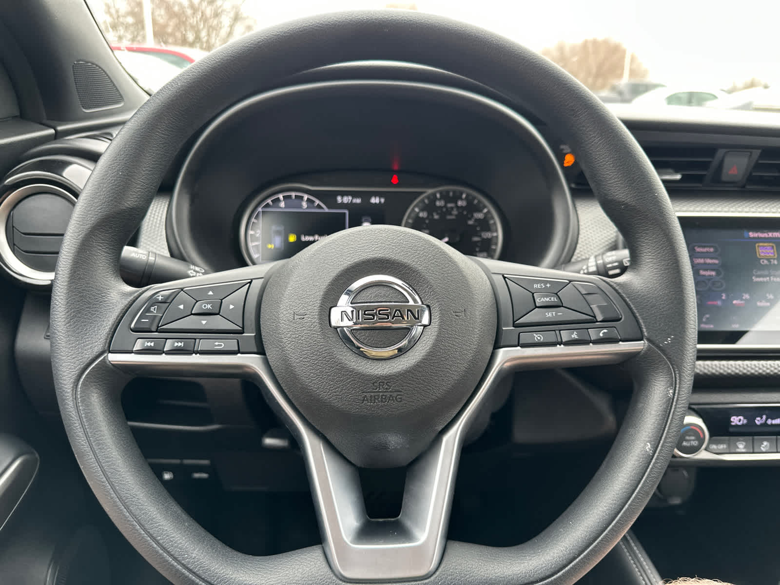 Thumbnail: 2019 Nissan Kicks - 17
