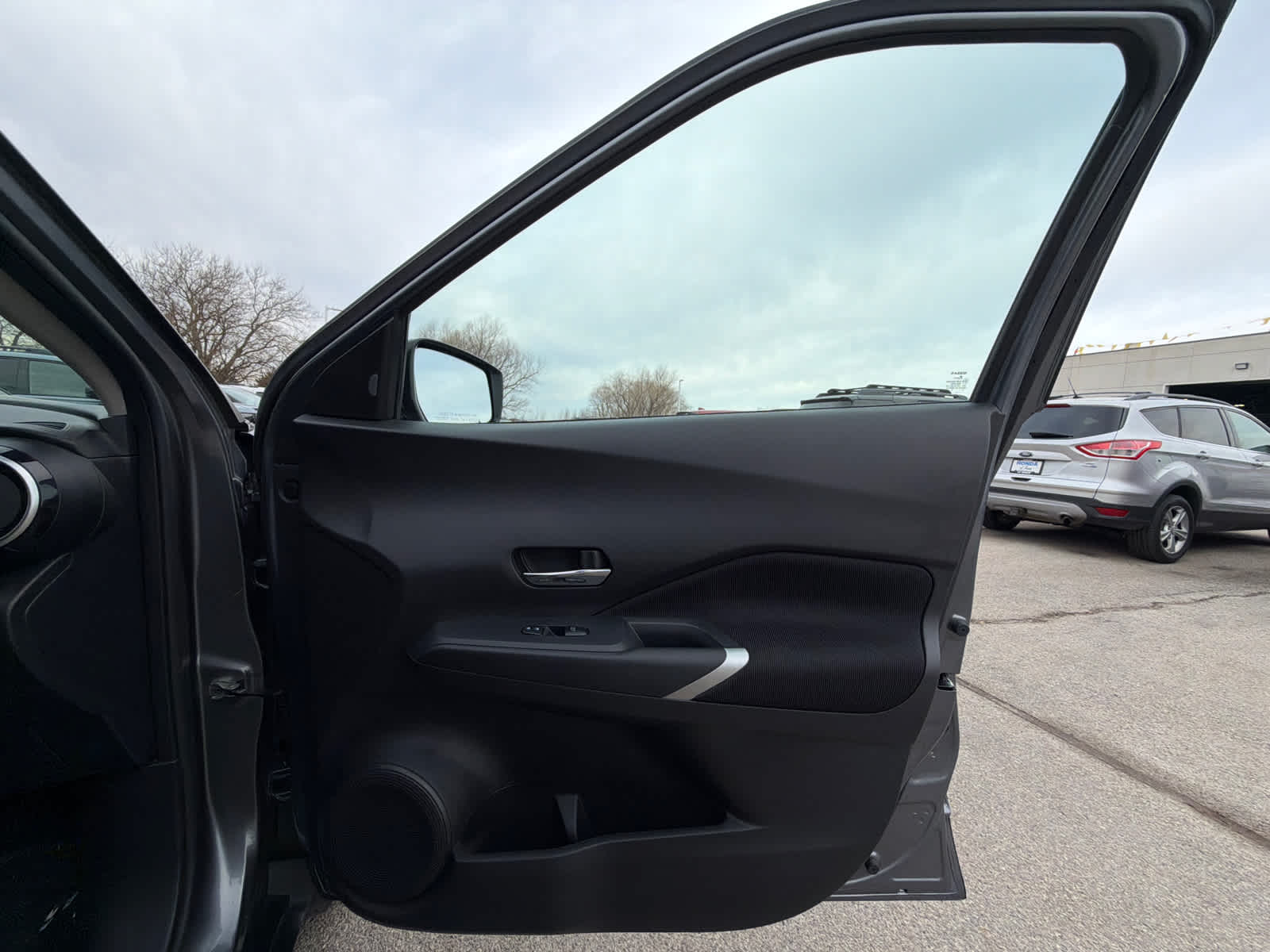 Thumbnail: 2023 Nissan Kicks - 7