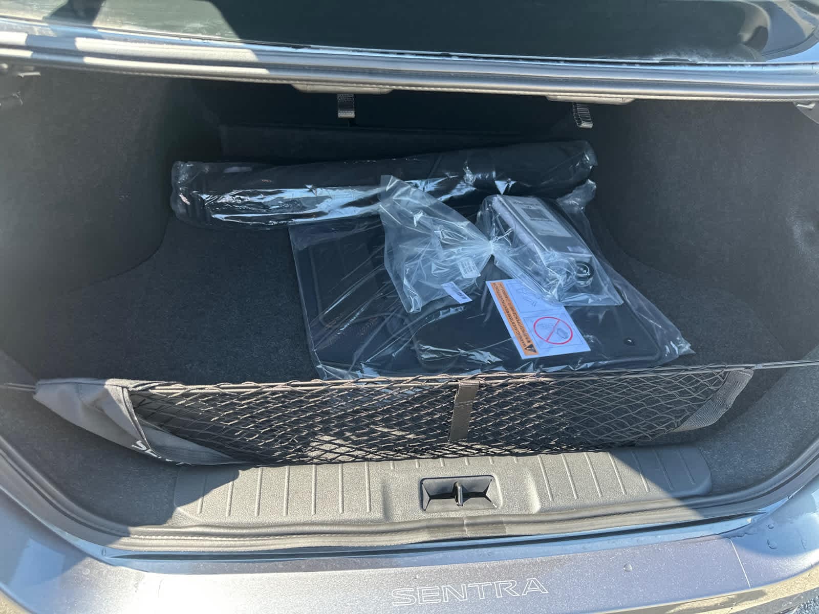 Thumbnail: 2025 Nissan Sentra - 10