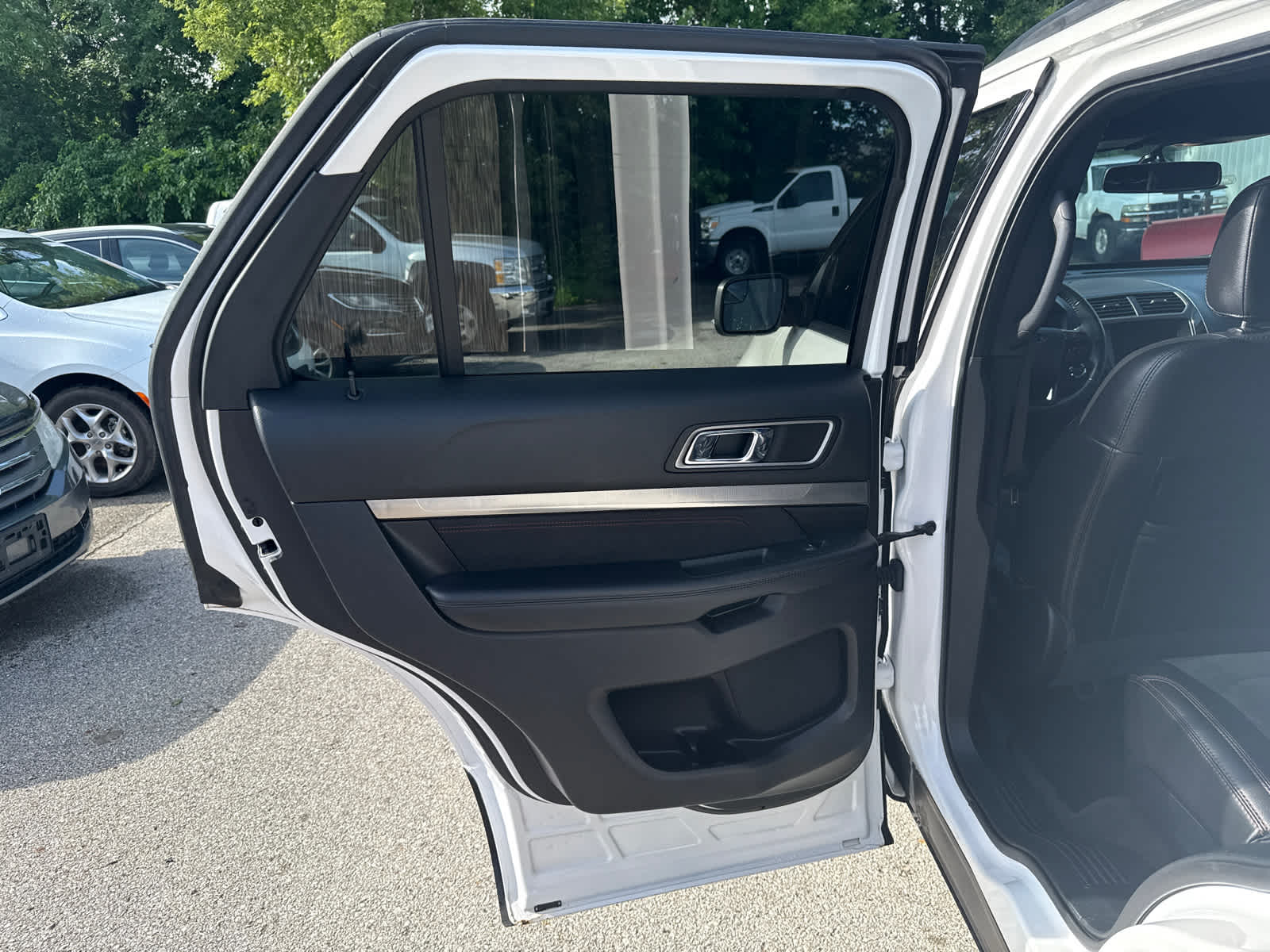 Thumbnail: 2018 Ford Explorer - 13