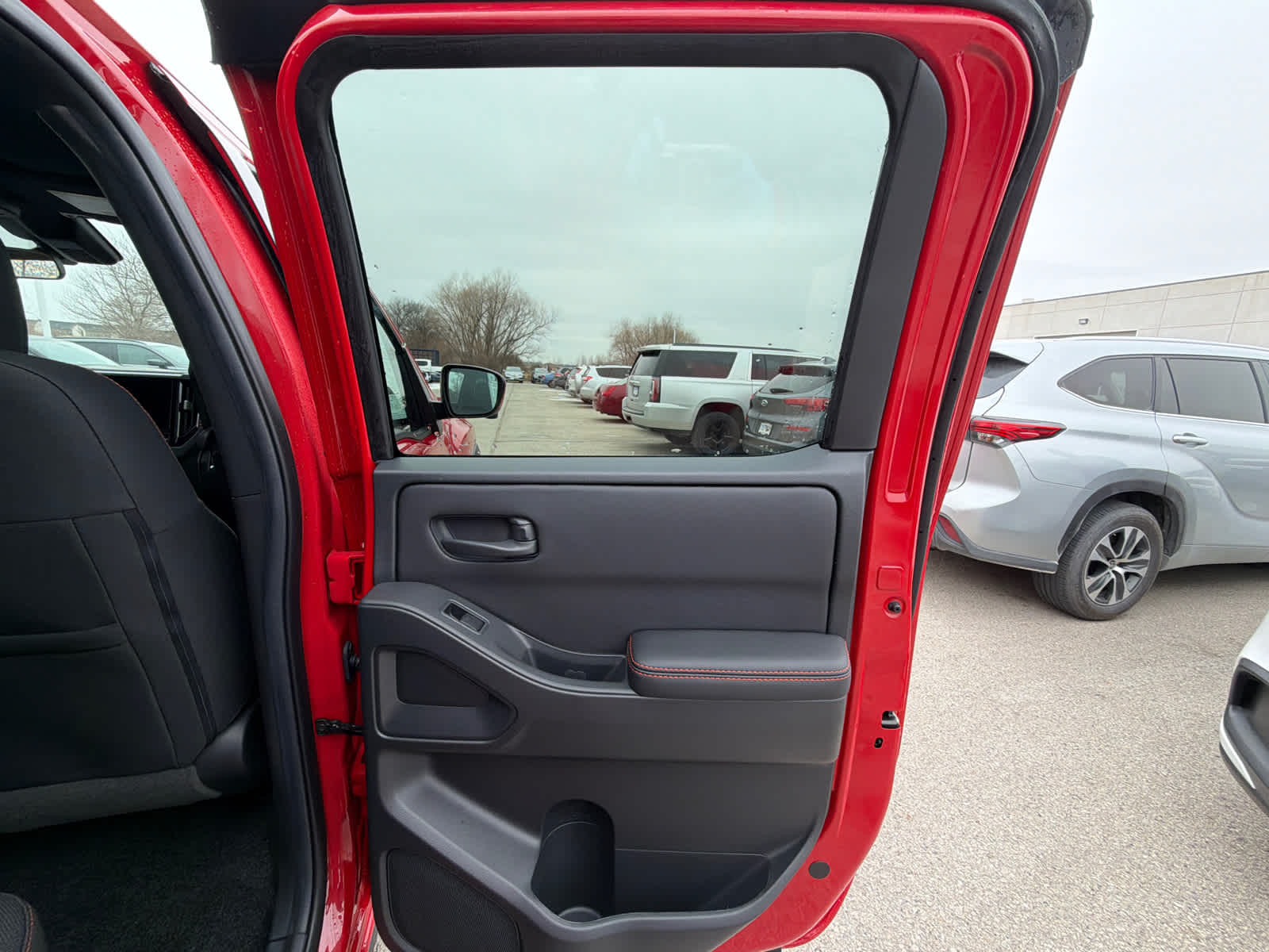 Thumbnail: 2026 Nissan Frontier - 9