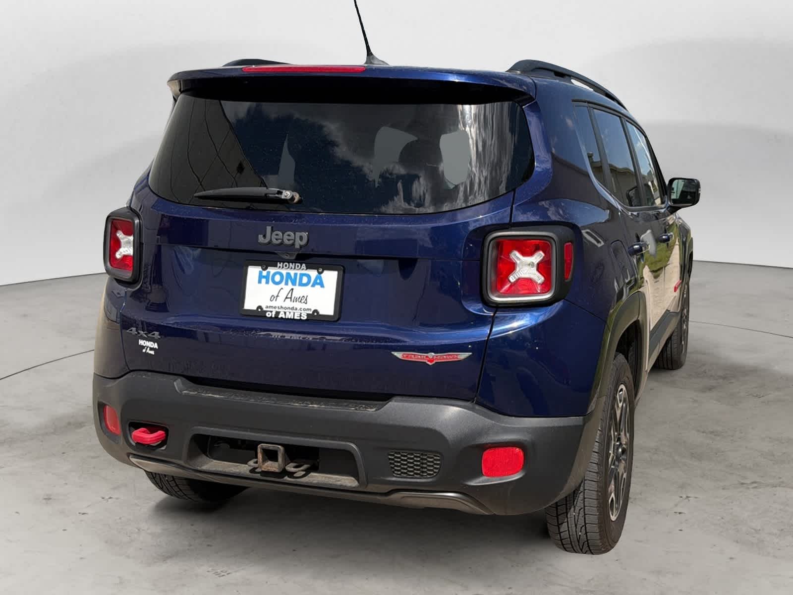 Thumbnail: 2017 Jeep Renegade - 4
