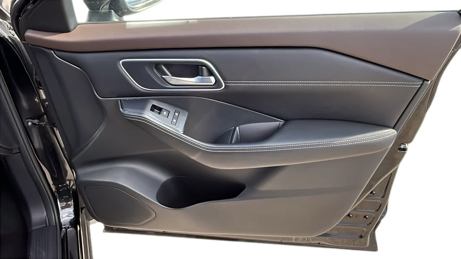 Thumbnail: 2021 Nissan Rogue - 5