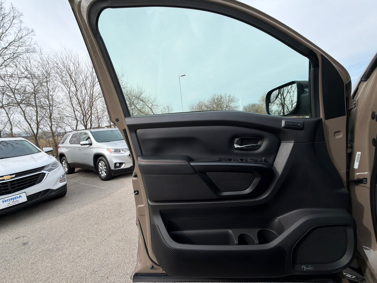 Thumbnail: 2023 Nissan Titan - 15