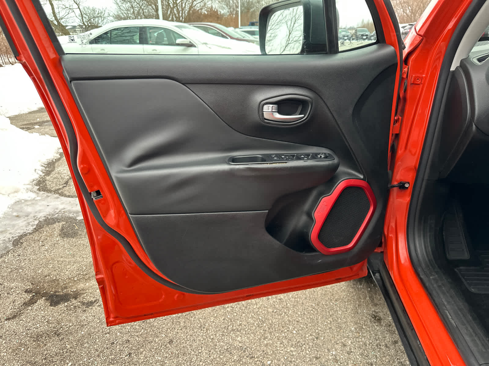 Thumbnail: 2015 Jeep Renegade - 15