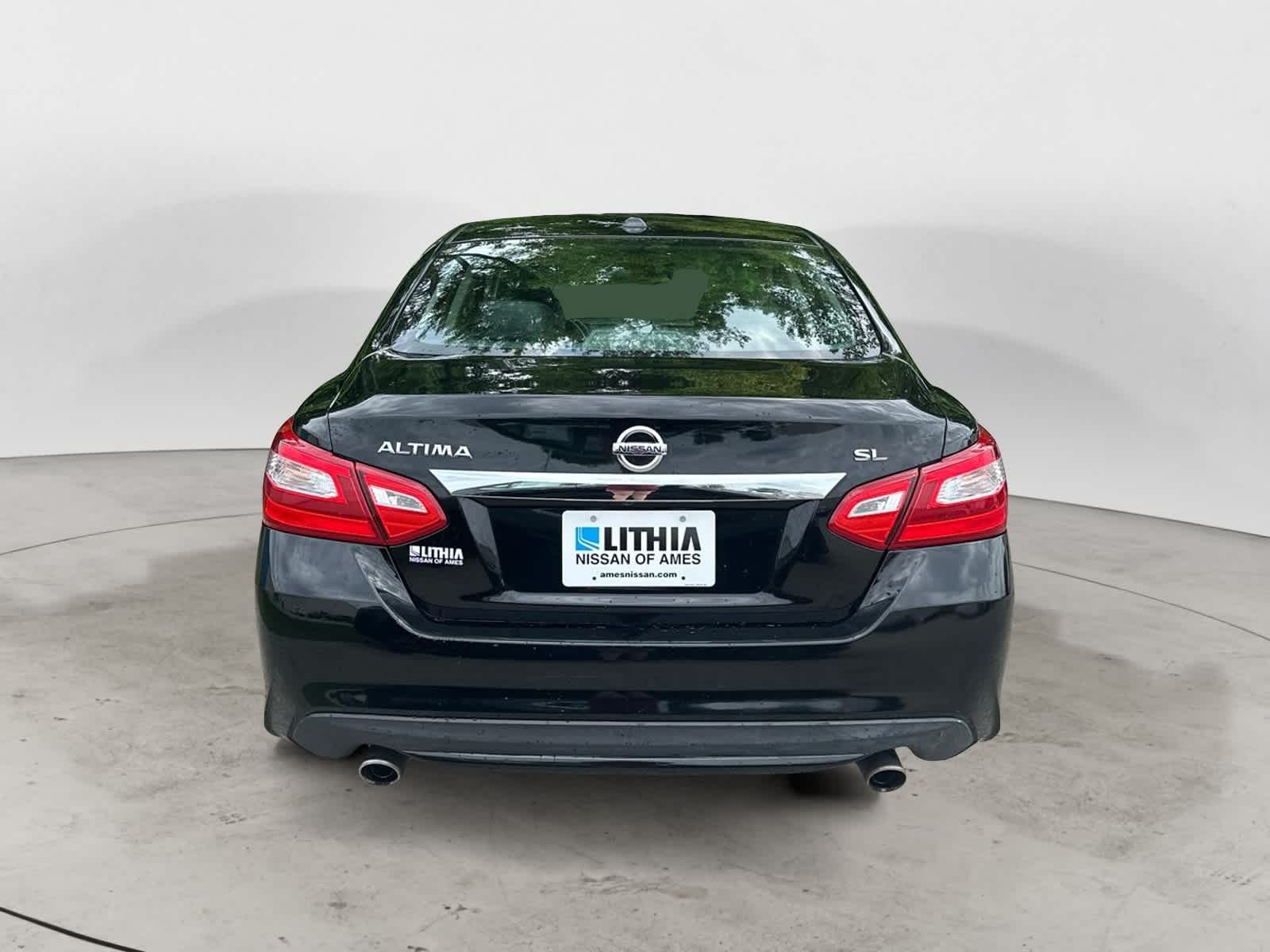 Thumbnail: 2016 Nissan Altima - 5