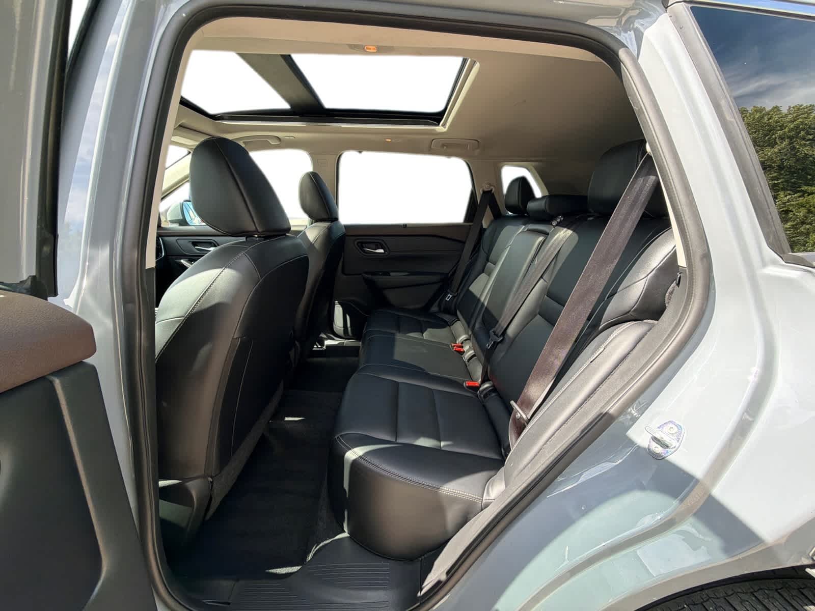 Thumbnail: 2023 Nissan Rogue - 15