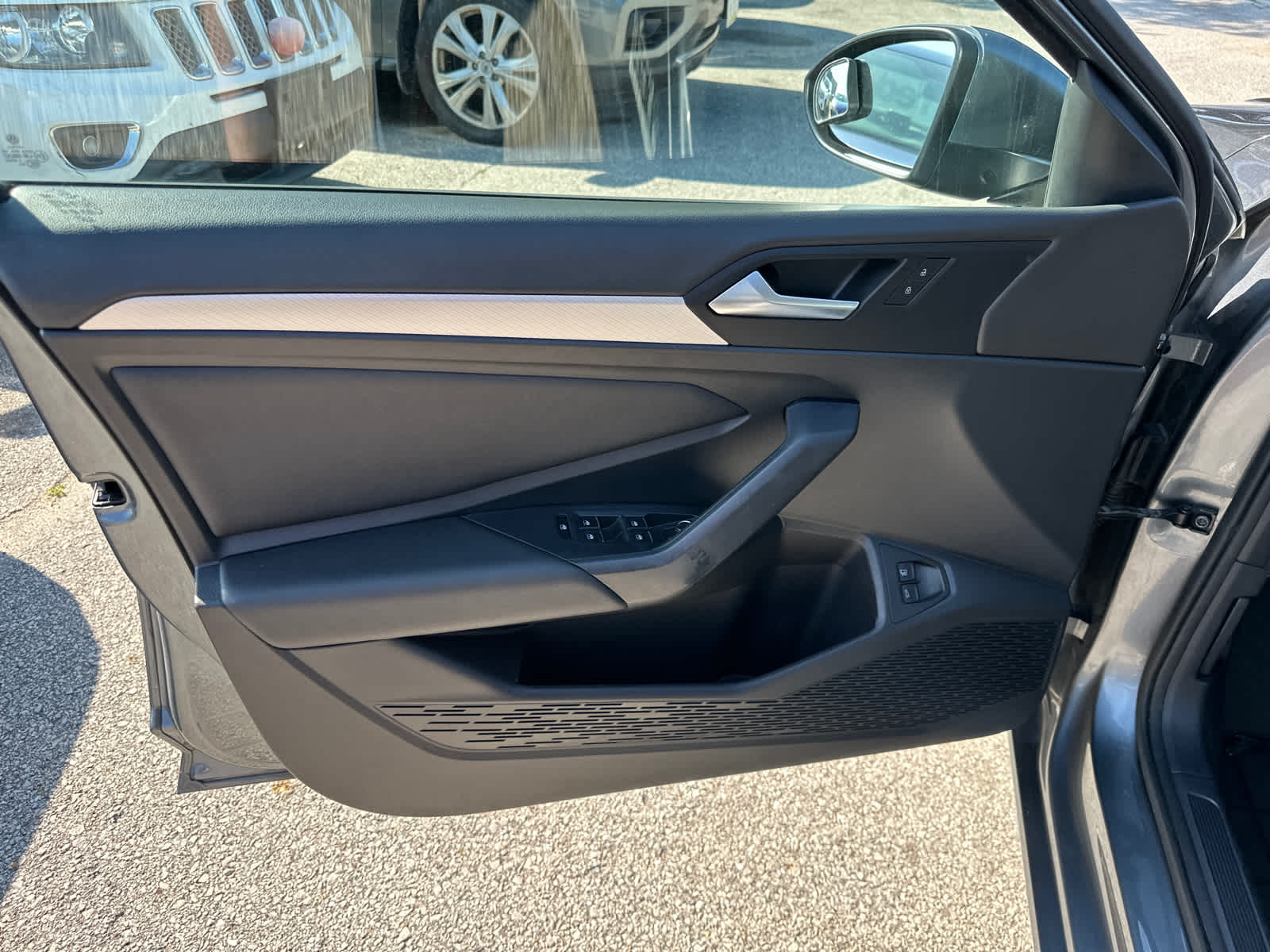 Thumbnail: 2021 Volkswagen Jetta - 13