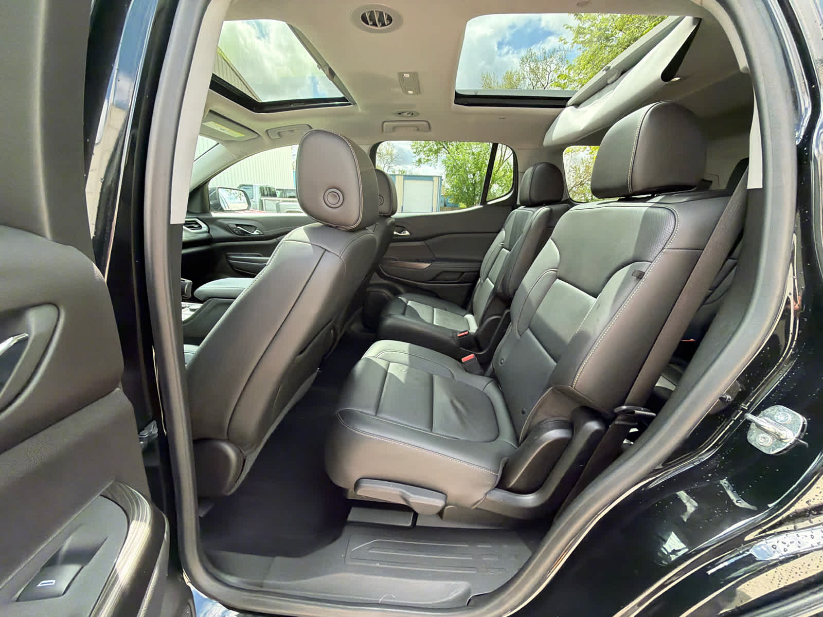 Thumbnail: 2023 GMC Acadia - 17