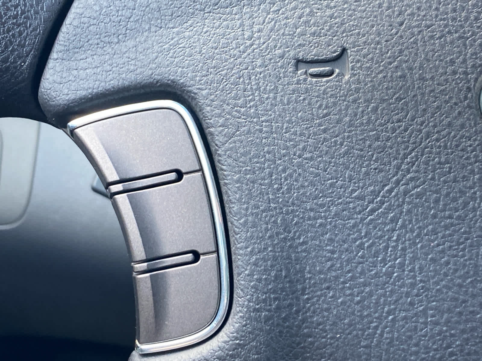 Thumbnail: 2010 Hyundai Sonata - 15