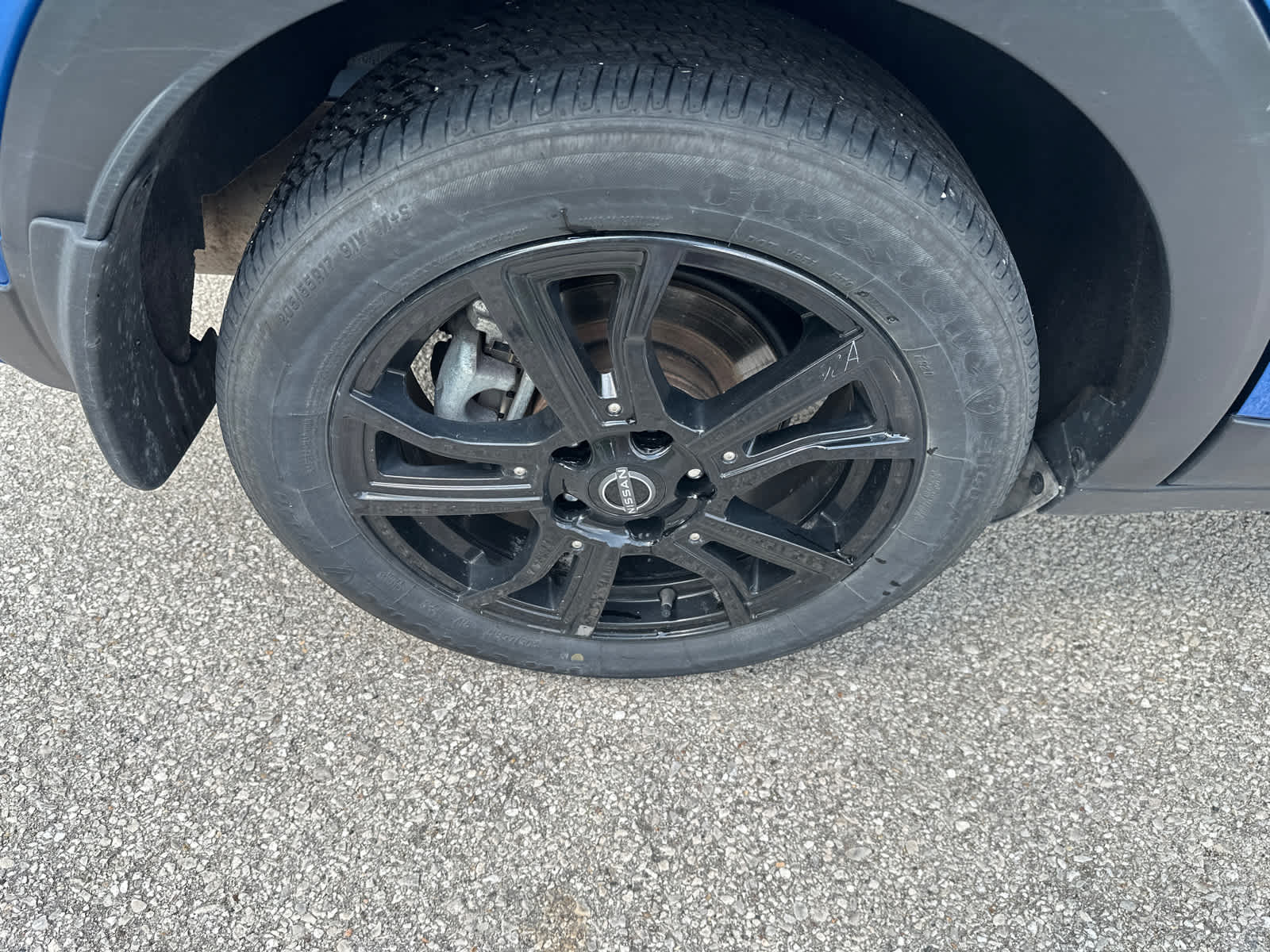 2022 Nissan Kicks SR 8