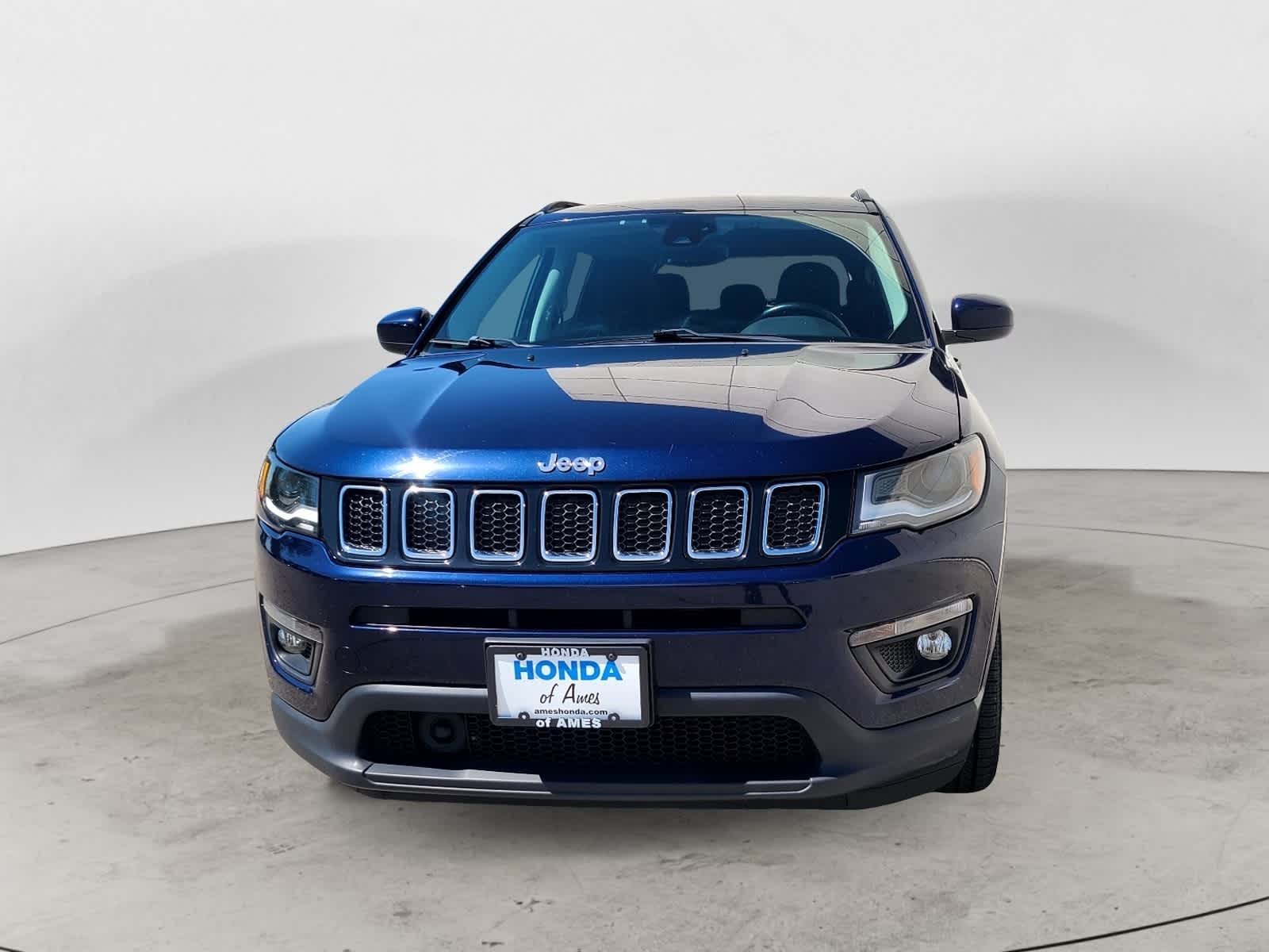 Thumbnail: 2018 Jeep Compass - 2