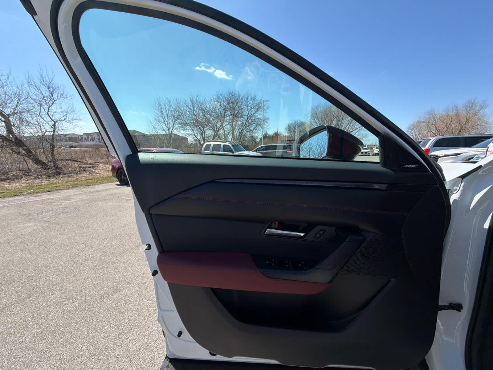 Thumbnail: 2025 Mazda CX-50 - 16