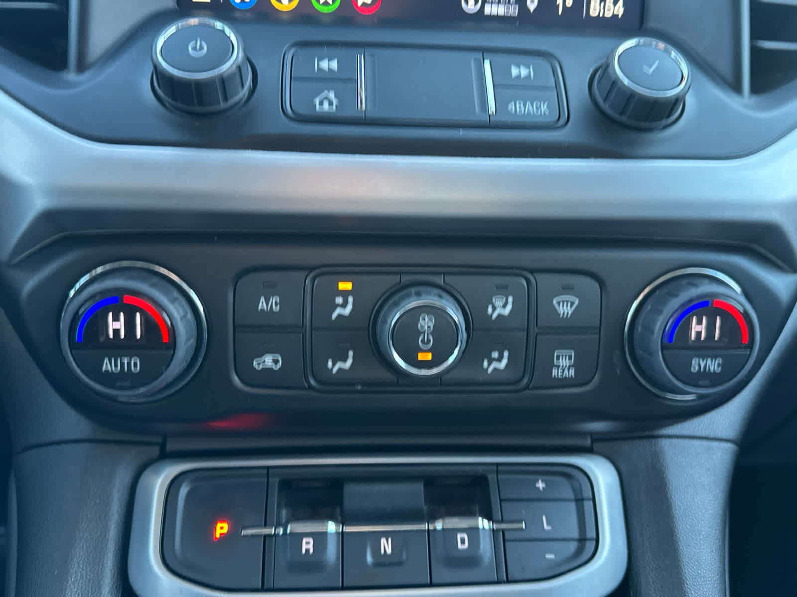 Thumbnail: 2023 GMC Acadia - 24