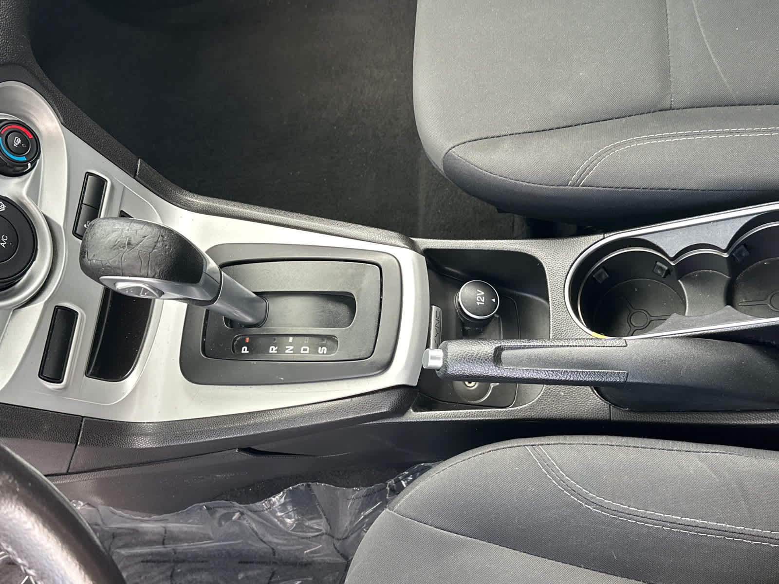 Thumbnail: 2016 Ford Fiesta - 19