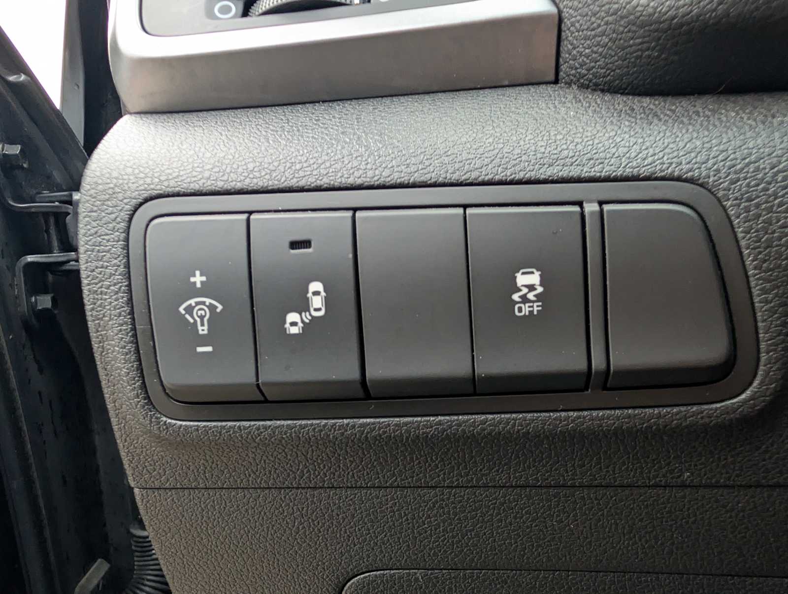 Thumbnail: 2018 Hyundai Tucson - 15