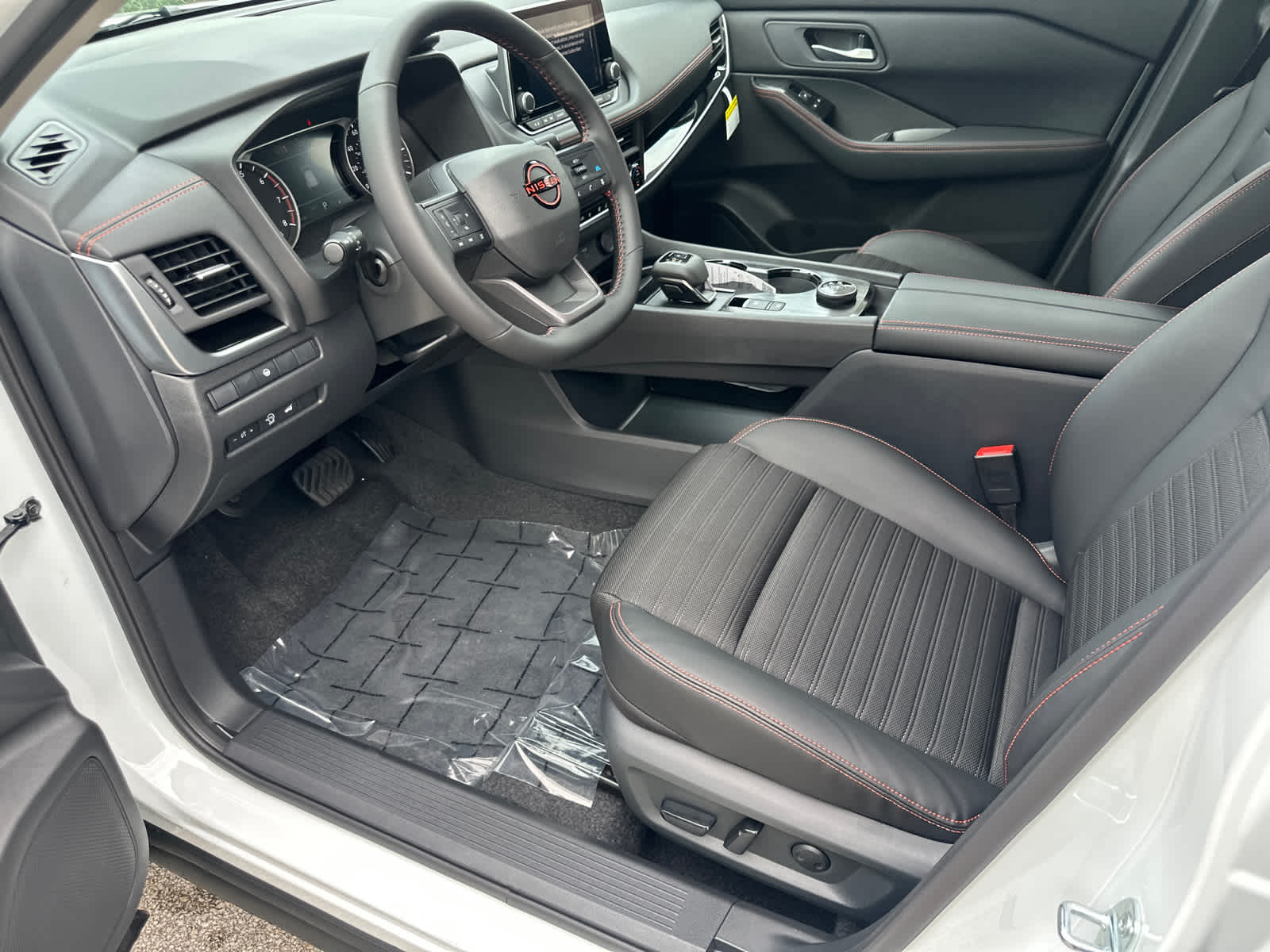 Thumbnail: 2026 Nissan Rogue - 18