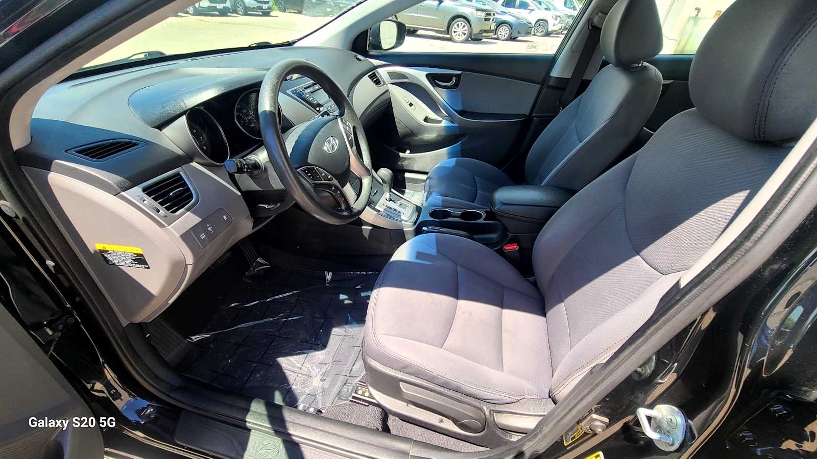 Thumbnail: 2013 Hyundai Elantra - 10
