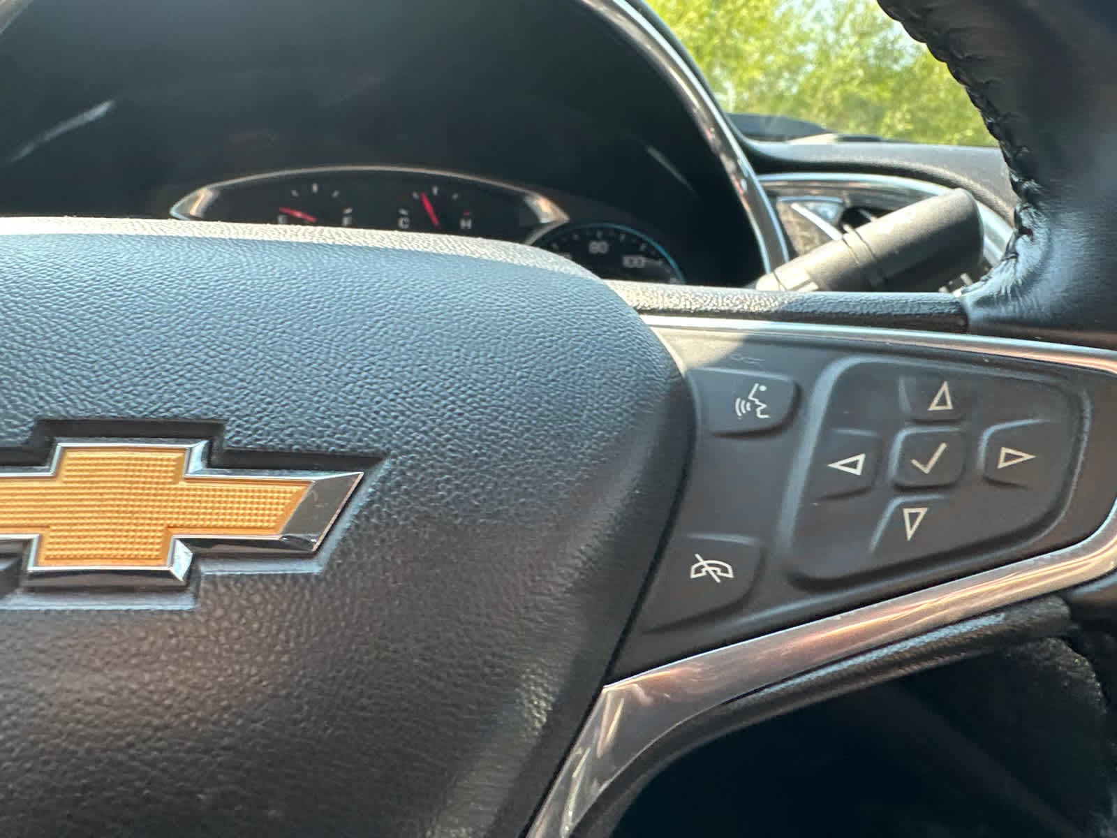 Thumbnail: 2018 Chevrolet Malibu - 18